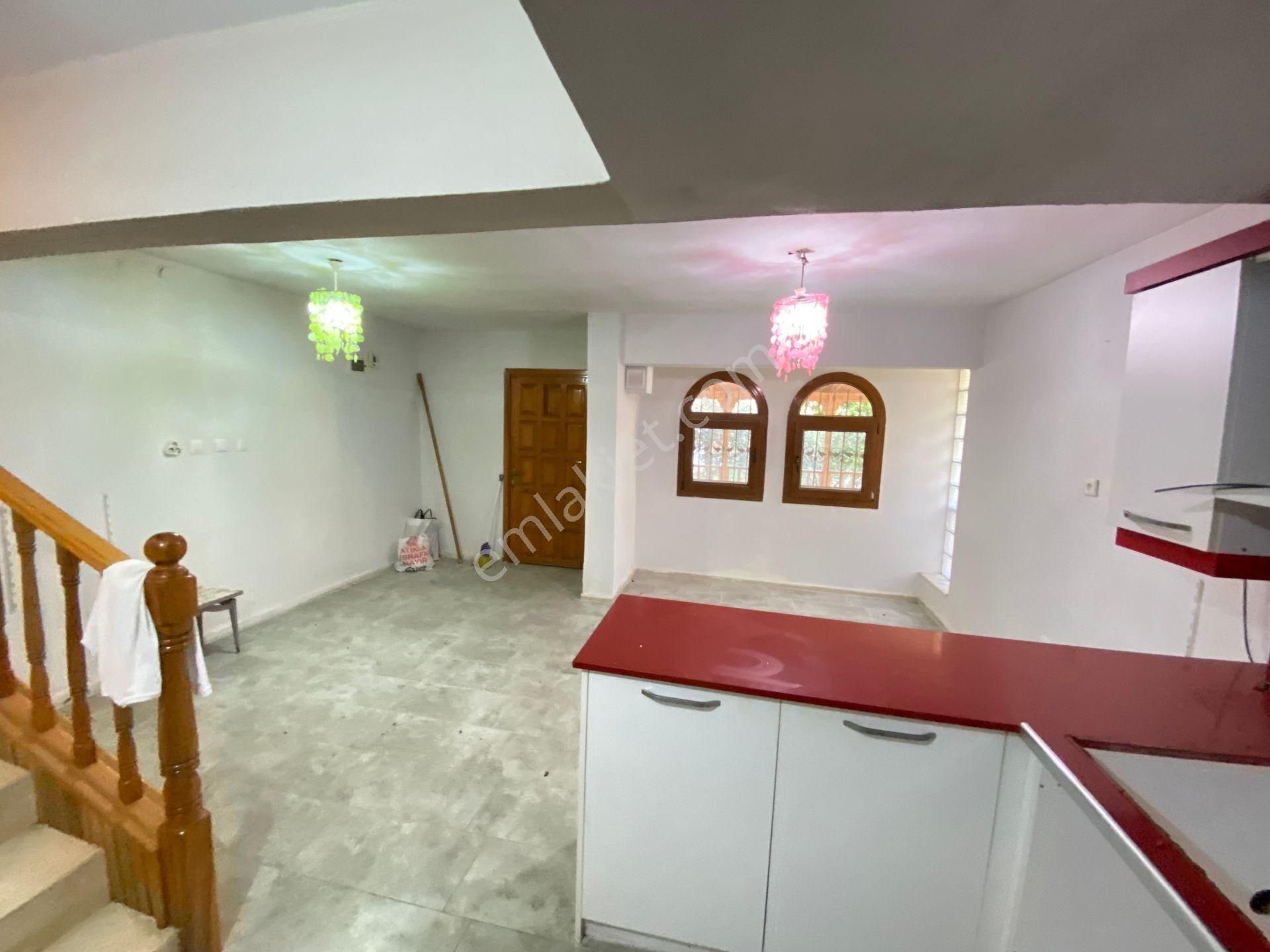 Doğanbey De Site İçerisinde Sosyal Tesisli Müstakil Satılık 4+1 Villa - Görsel 12
