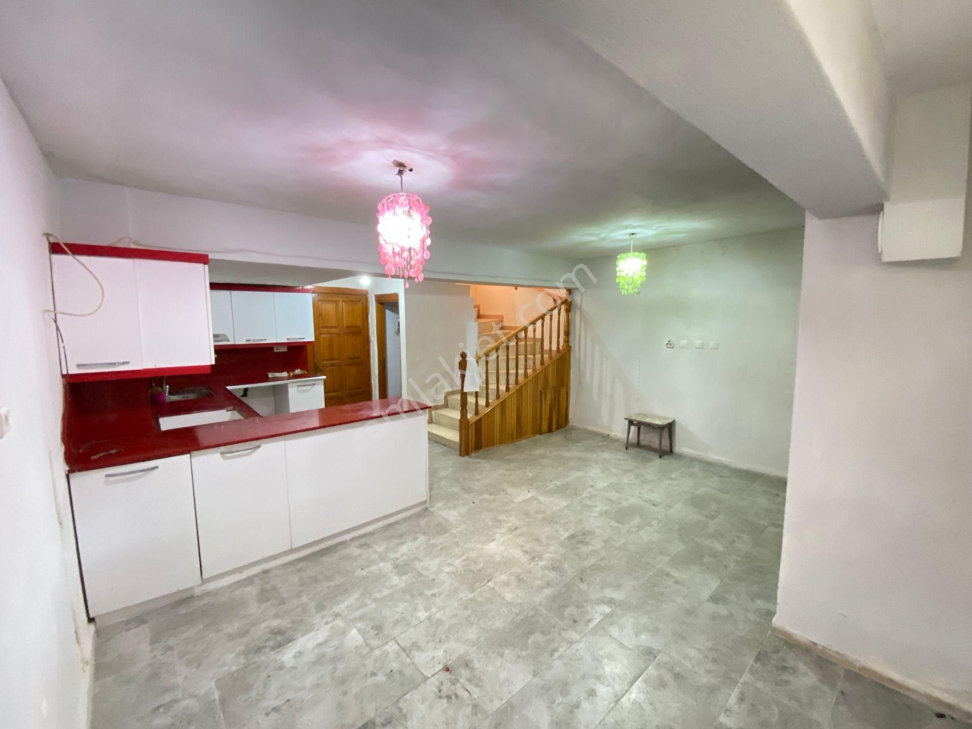 Doğanbey De Site İçerisinde Sosyal Tesisli Müstakil Satılık 4+1 Villa - Görsel 13