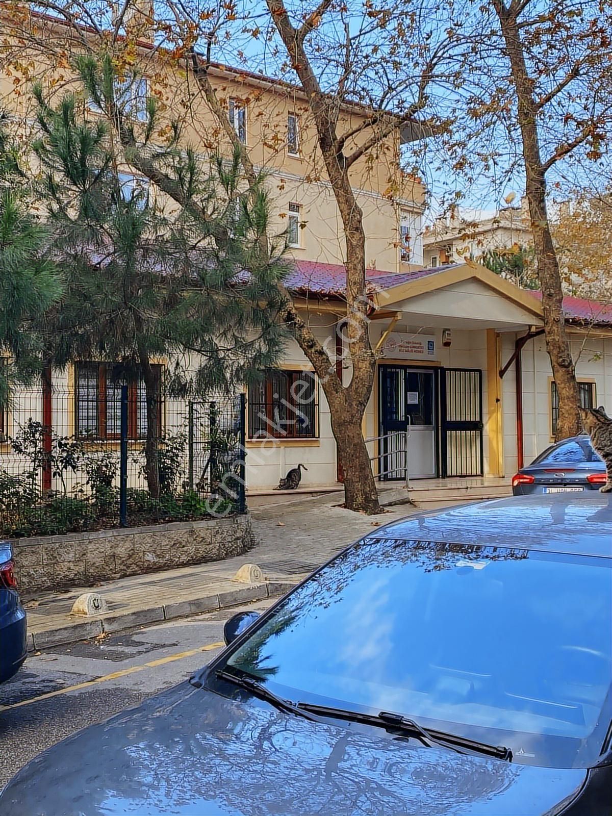 Acill !! Cumhuriyet Mah.2+1 Genç Bina Metro Ya Yürüme Mesafesi