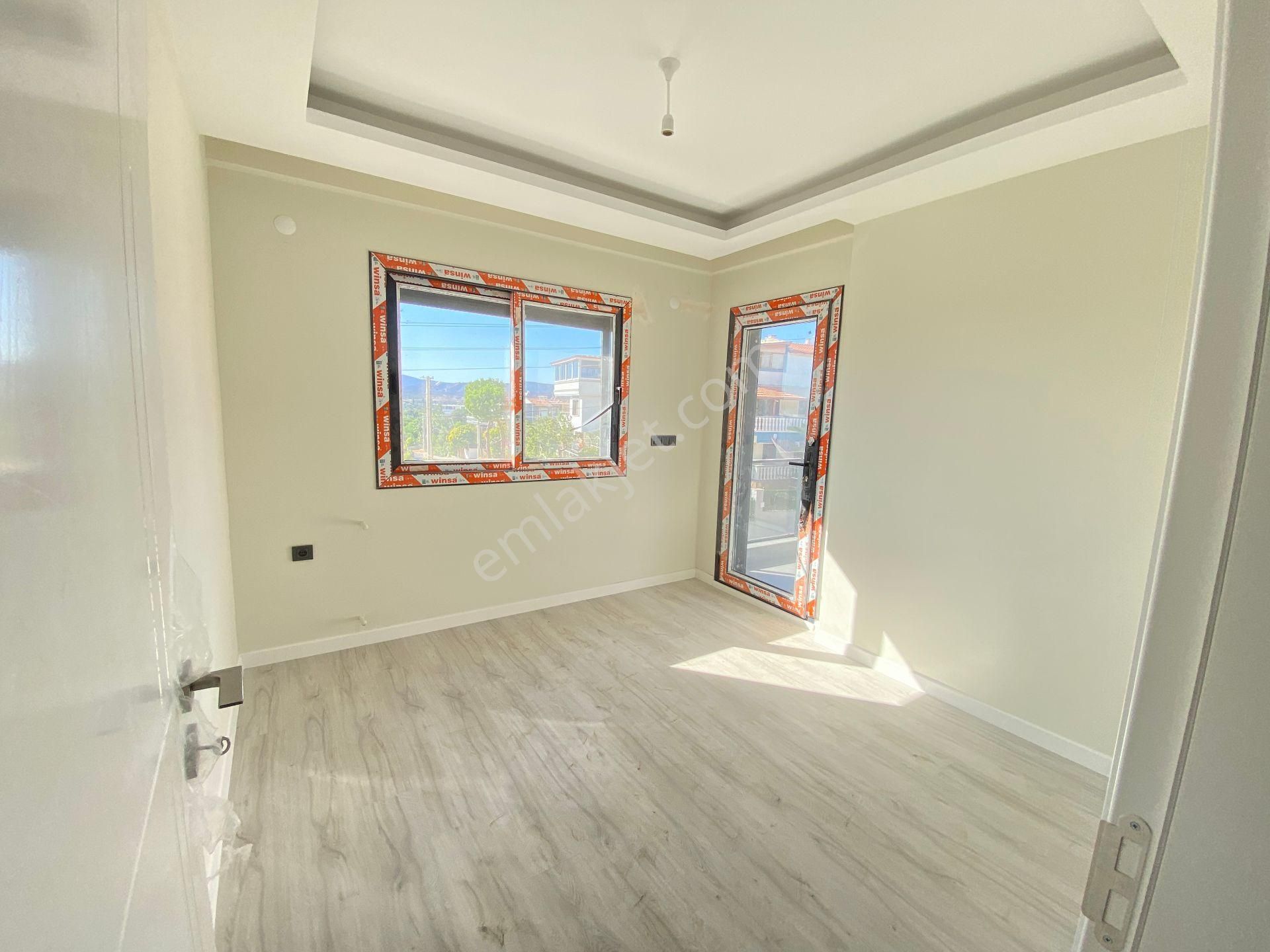 İzmir Ürkmez Plajına Çok Yakın Satılık Harika Villa Köşe Konumunda - Görsel 16