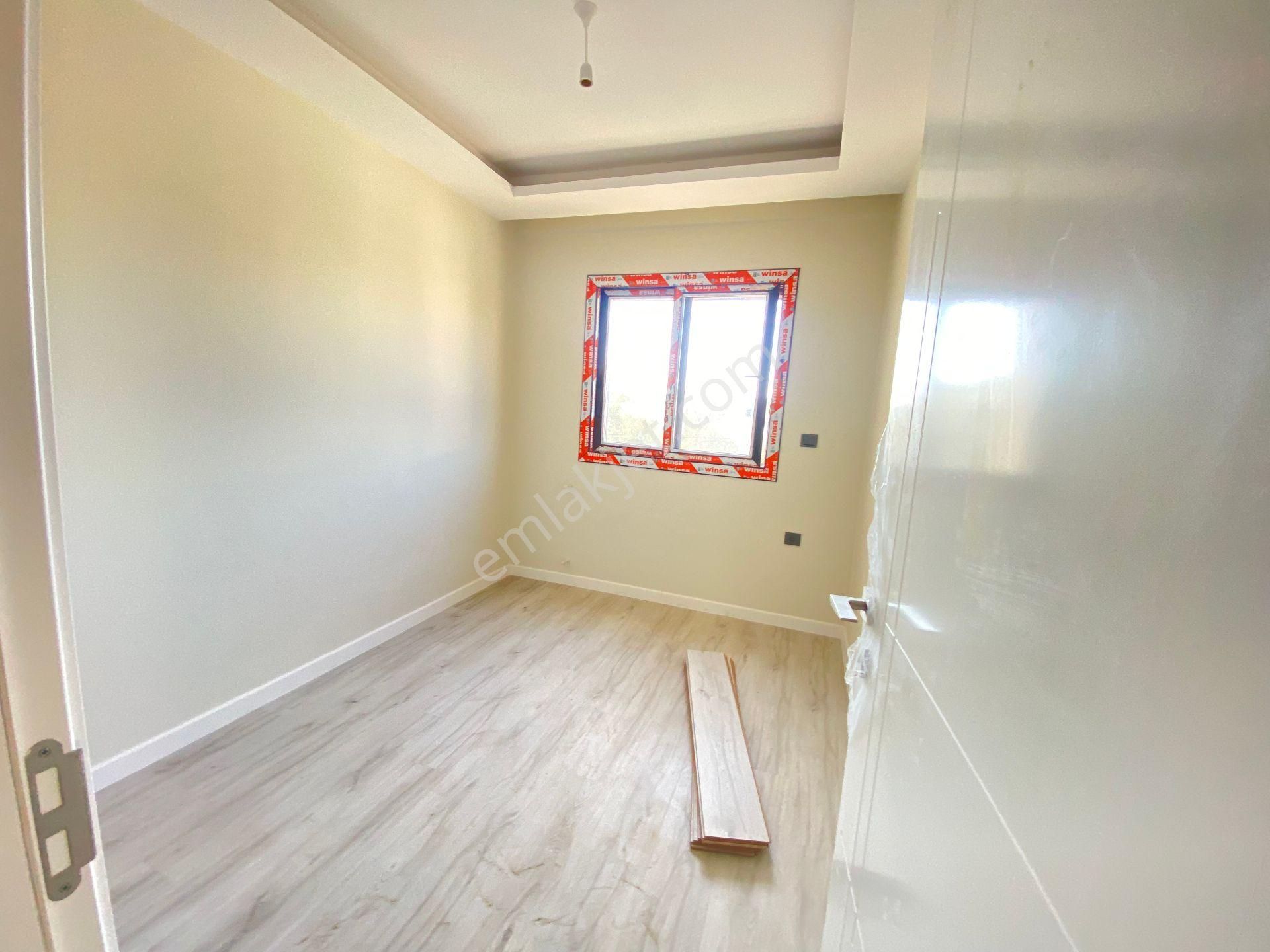 İzmir Ürkmez Plajına Çok Yakın Satılık Harika Villa Köşe Konumunda - Görsel 15