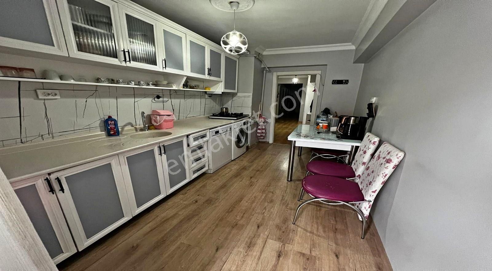 Ufuktepe'de Cadde Üzeri 3+1 Kupon Daire!