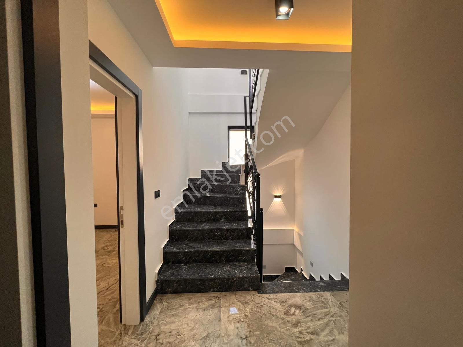 İzmir Doğanbey De Mustakil Deniz Doğa Manzaralı Ultra Lüks Satılık 3+1 Villa - Görsel 20