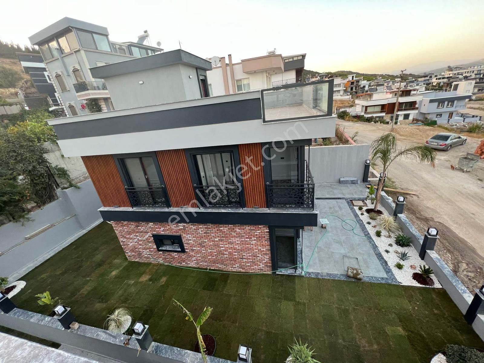 İzmir Doğanbey De Mustakil Deniz Doğa Manzaralı Ultra Lüks Satılık 3+1 Villa - Görsel 6