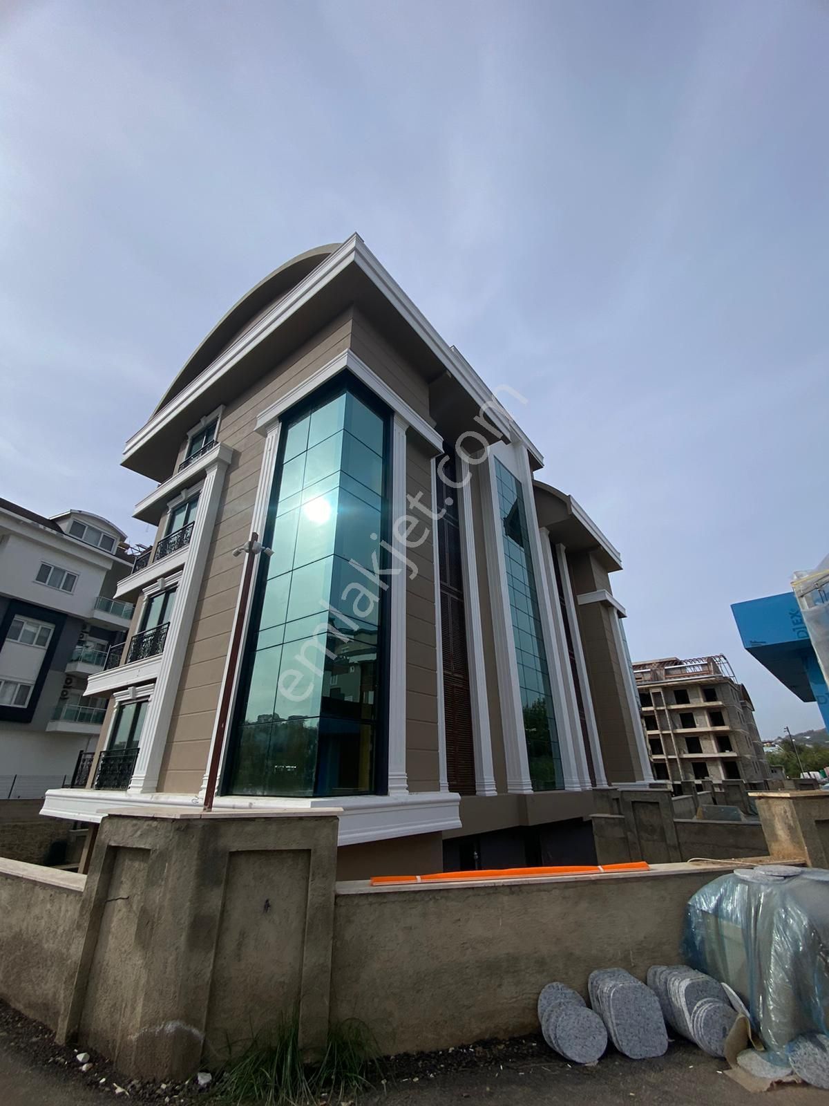 Oba Çarşamba Satılık 1+1