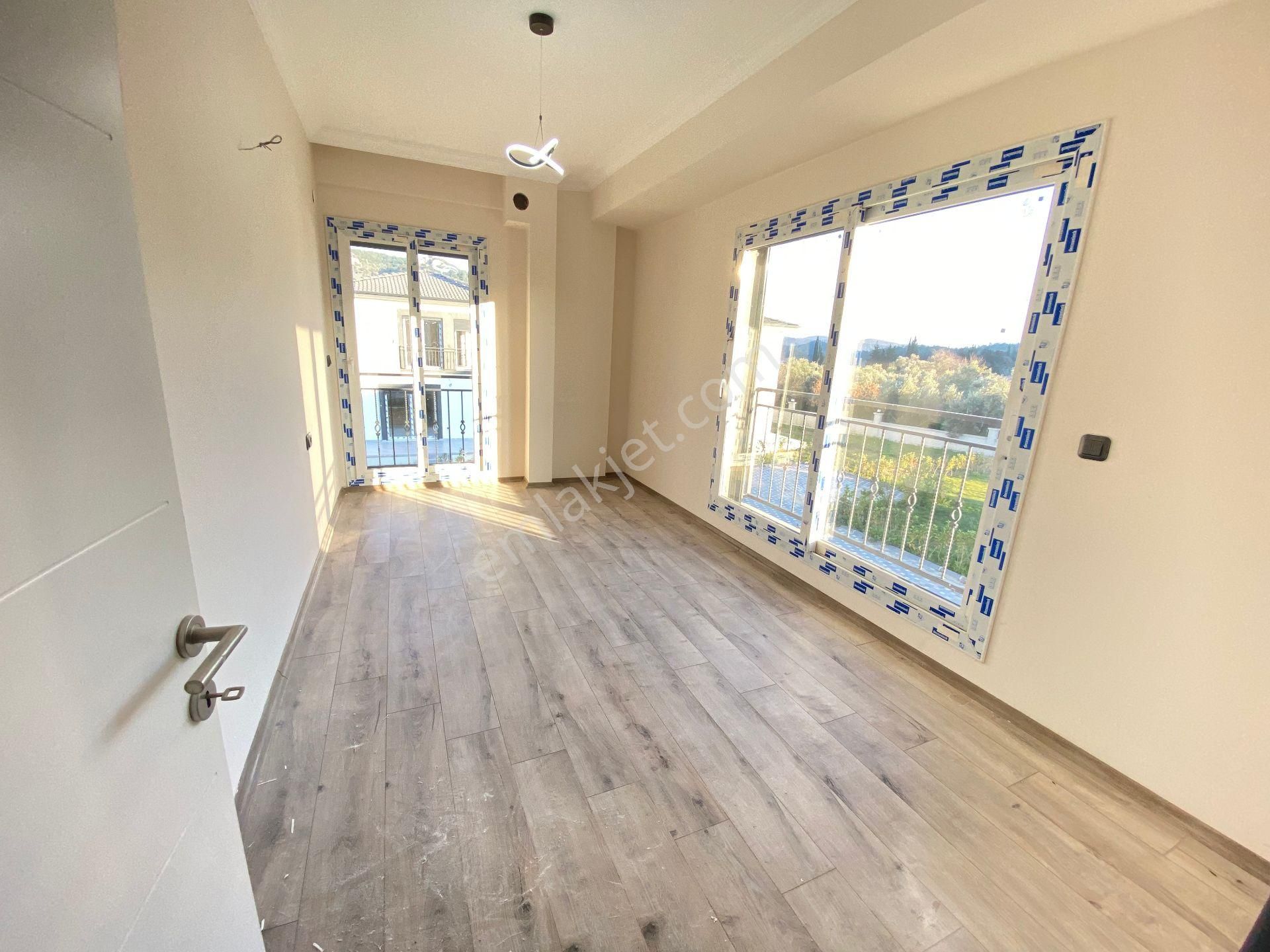 İzmir Seferihisar Kavakdere De Geneş Bahçelı Satılık 3+1 Villa - Görsel 23