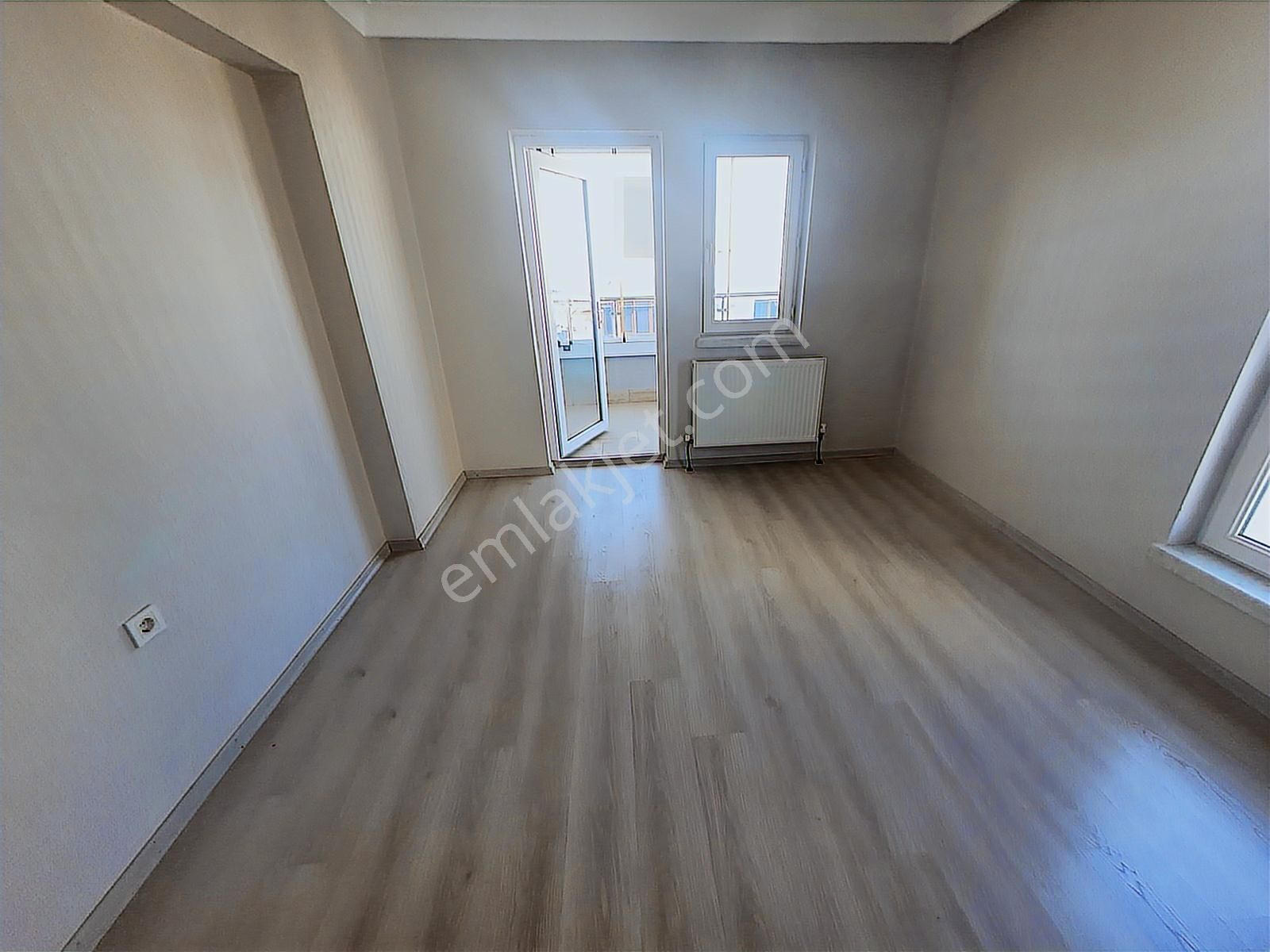 Site İçerisinde 4 Oda 1 Salon Güney Cephe Asansörlü Daire - Görsel 22