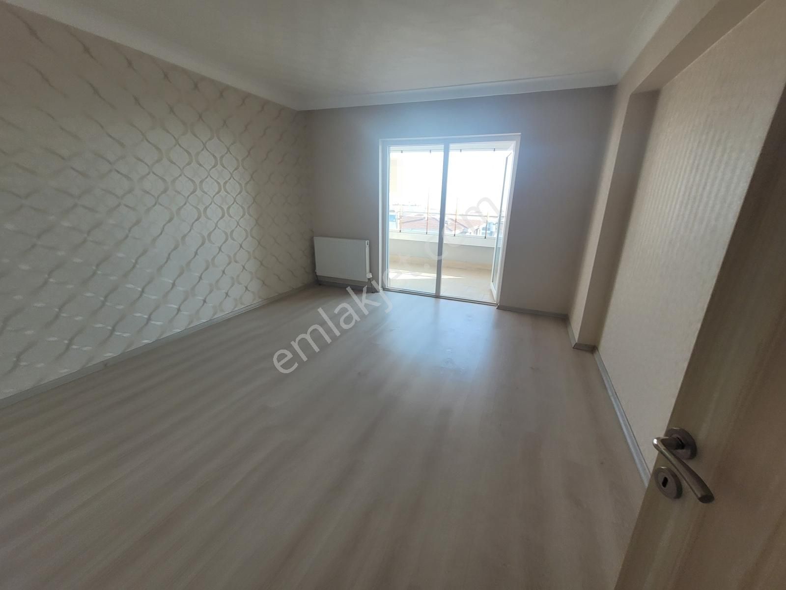 Site İçerisinde 4 Oda 1 Salon Güney Cephe Asansörlü Daire - Görsel 31