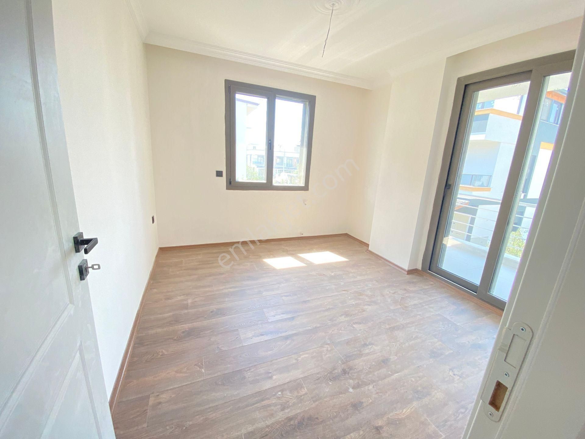 Seferihisar Doğanbey De Geneş Bahçeli Denize 300mt Satılık 2+1 Villa - Görsel 27