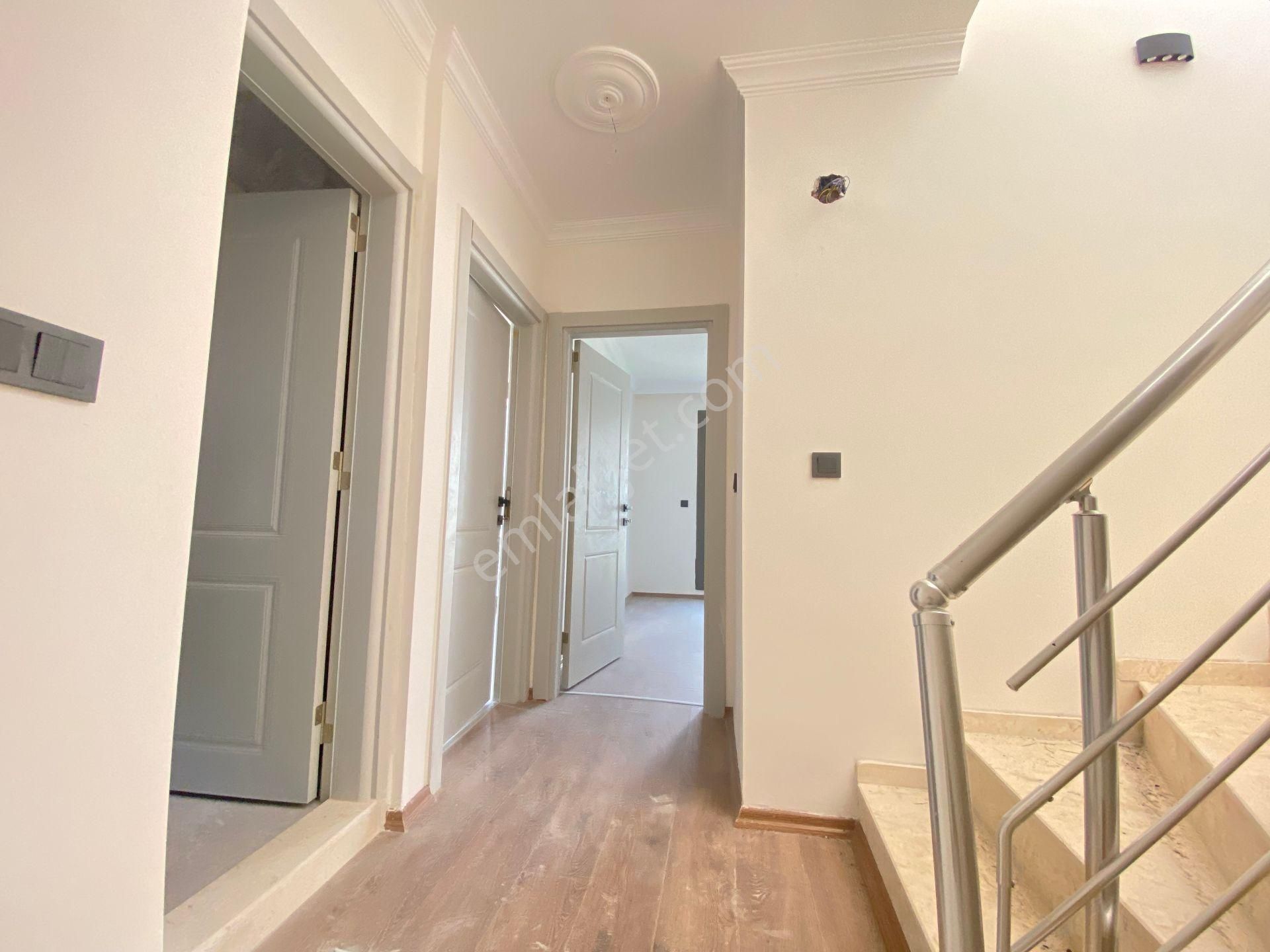 Seferihisar Doğanbey De Geneş Bahçeli Denize 300mt Satılık 2+1 Villa - Görsel 21