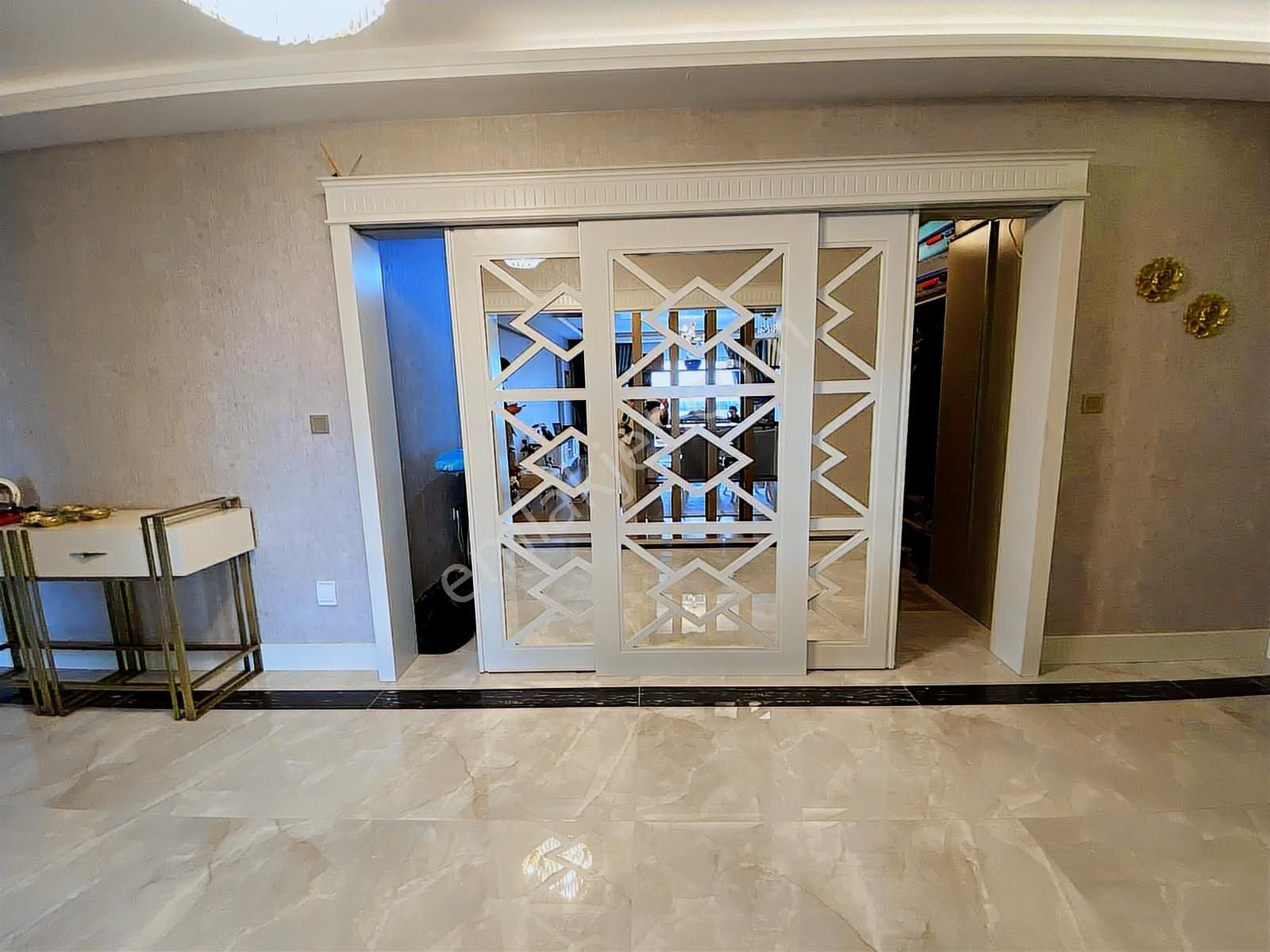 Bağlıca' Da Astoria Sitesinde 243 M2 Satılık 4+1 Daire - Görsel 5