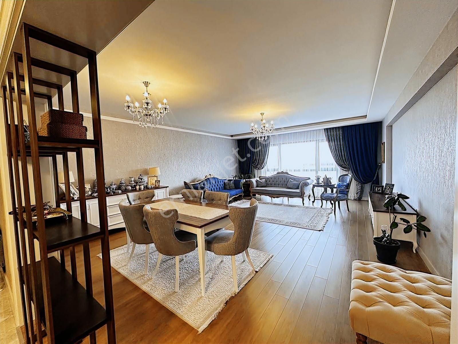 Bağlıca' Da Astoria Sitesinde 243 M2 Satılık 4+1 Daire - Görsel 4