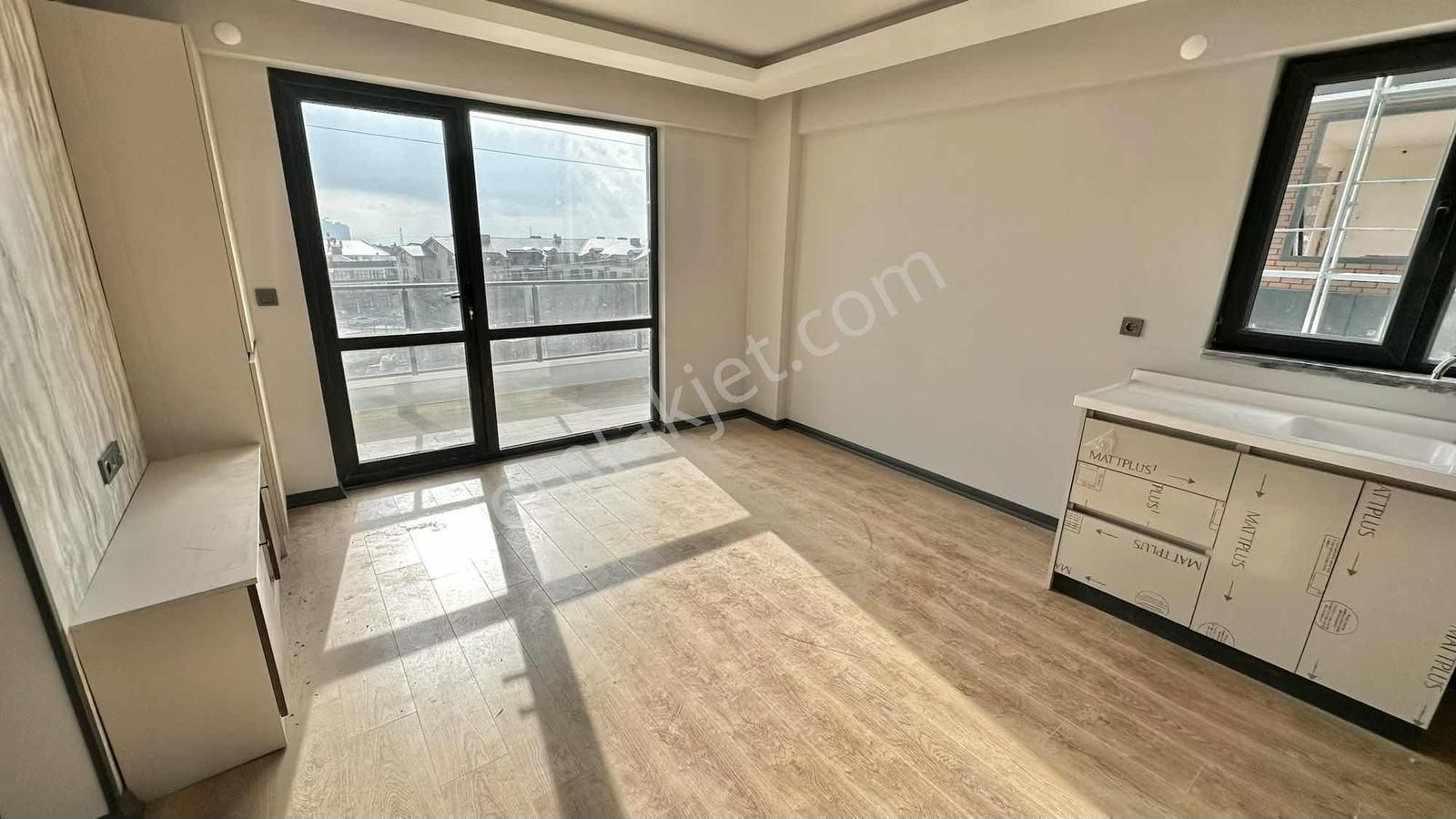 Alaçatı'dan | Balkonlu | Ara Kat | Bulvar Yakını - Görsel 12