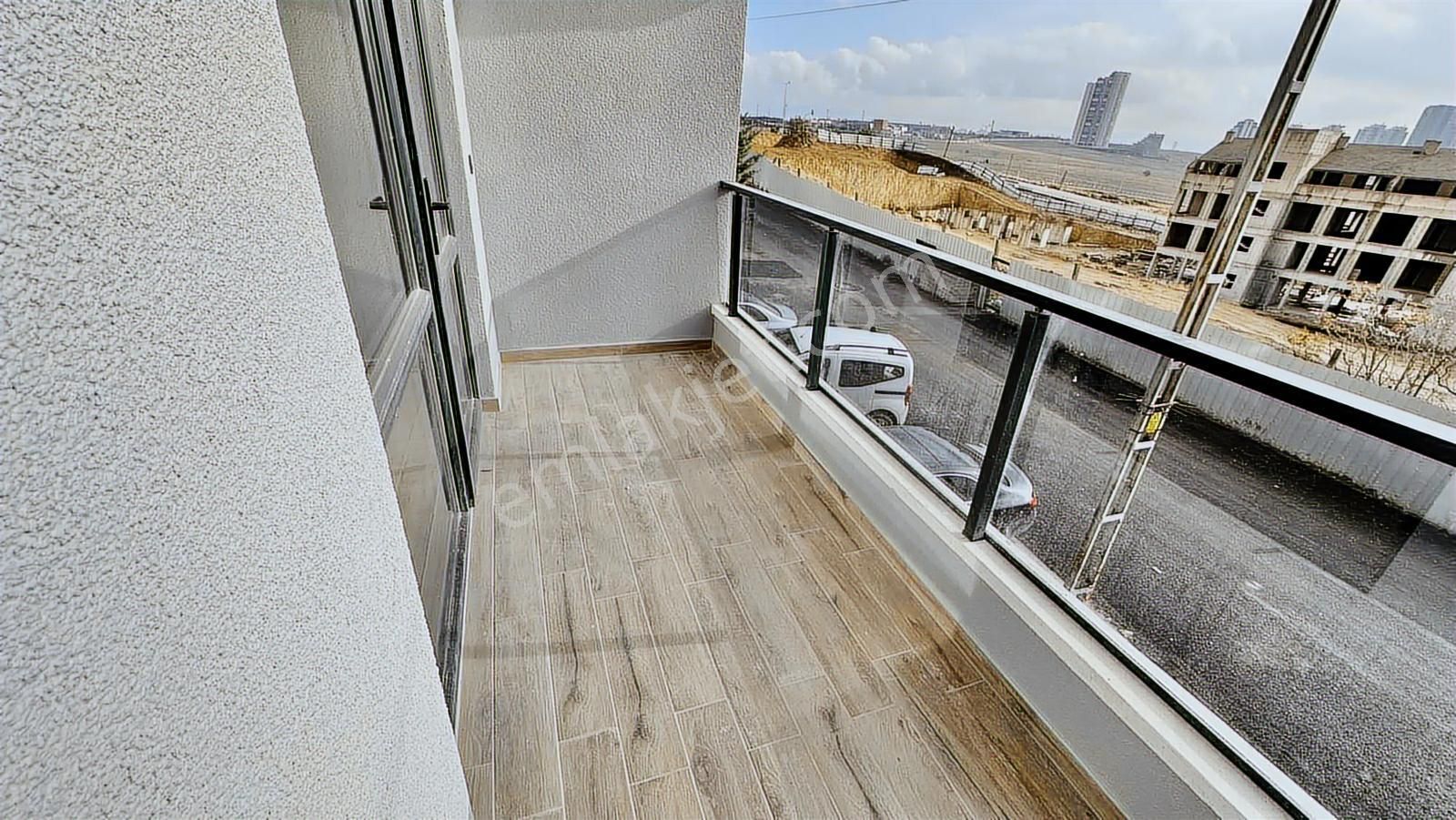 Alaçatı'dan | Balkonlu | Ara Kat | Bulvar Yakını - Görsel 7