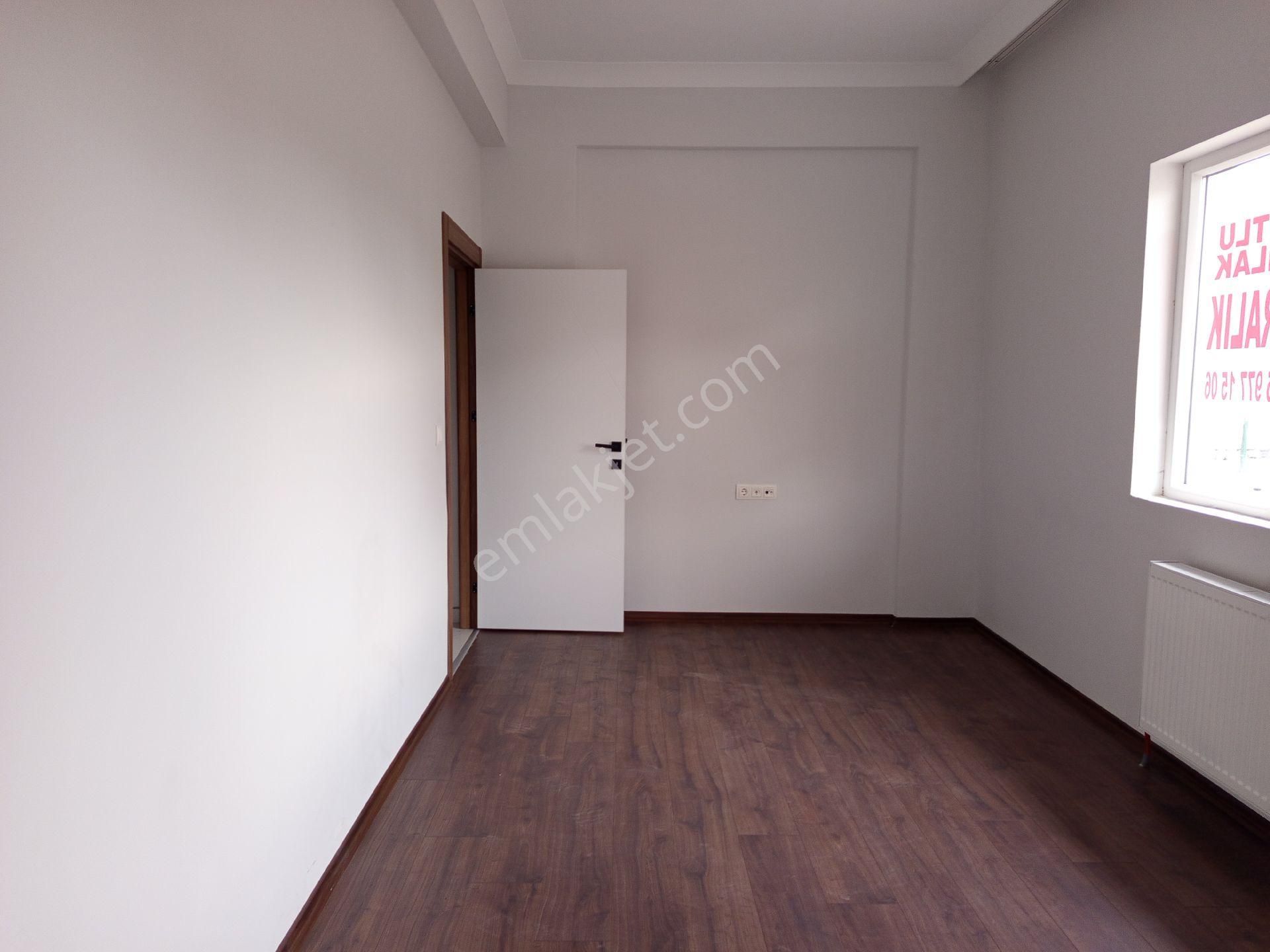 Menderes Te 2+1 Yüksek Giriş Kiralık Dairemiz Kilerli On Cephe - Görsel 12