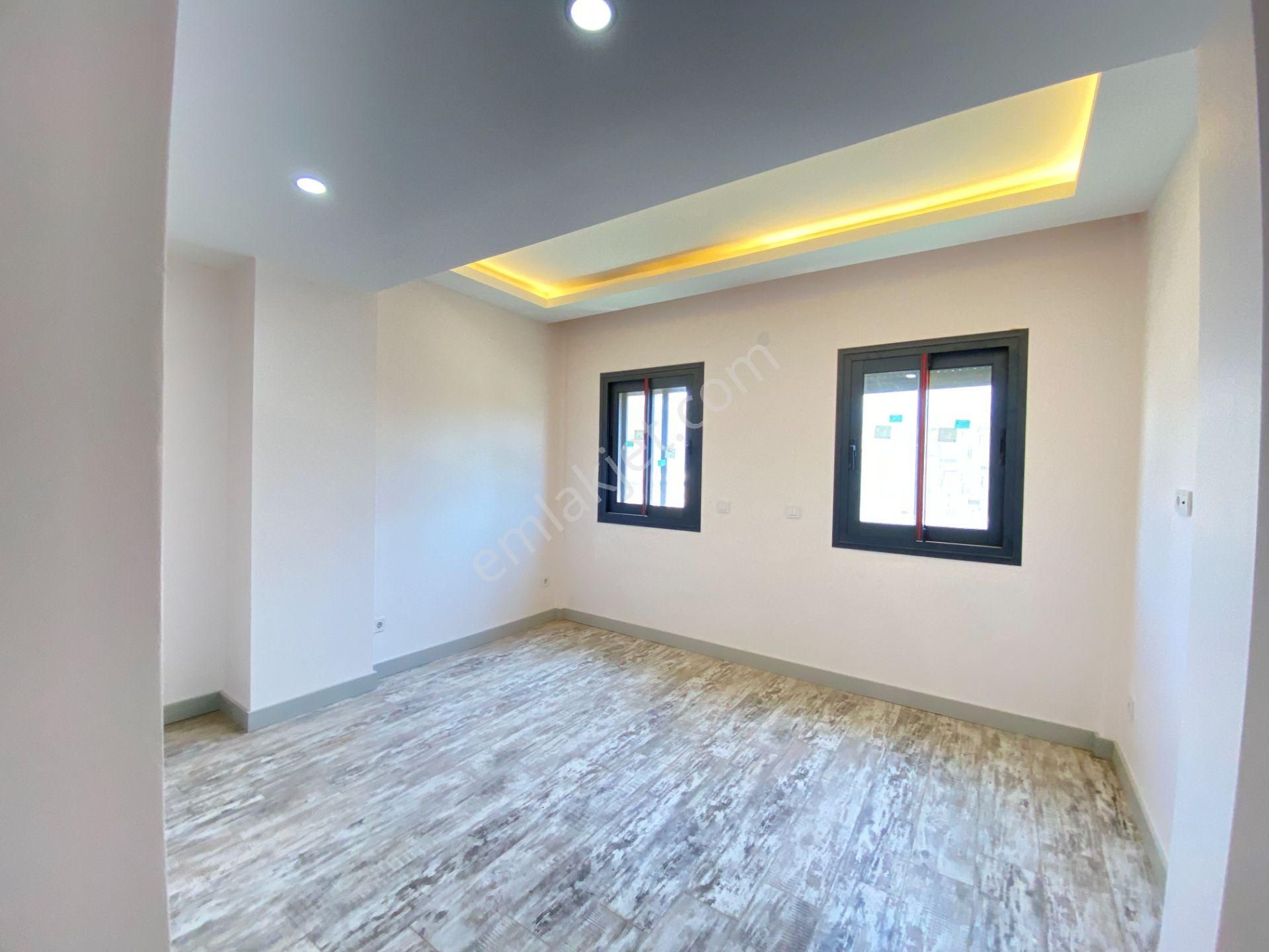 Seferihisarda Tek Mustakil Yüzme Havuzu Yerden Isıtma Lüx Satılık 4+1 Villa - Görsel 24