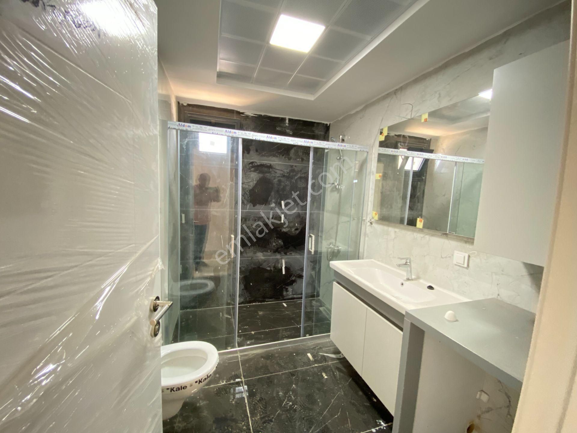 Seferihisarda Tek Mustakil Yüzme Havuzu Yerden Isıtma Lüx Satılık 4+1 Villa - Görsel 23