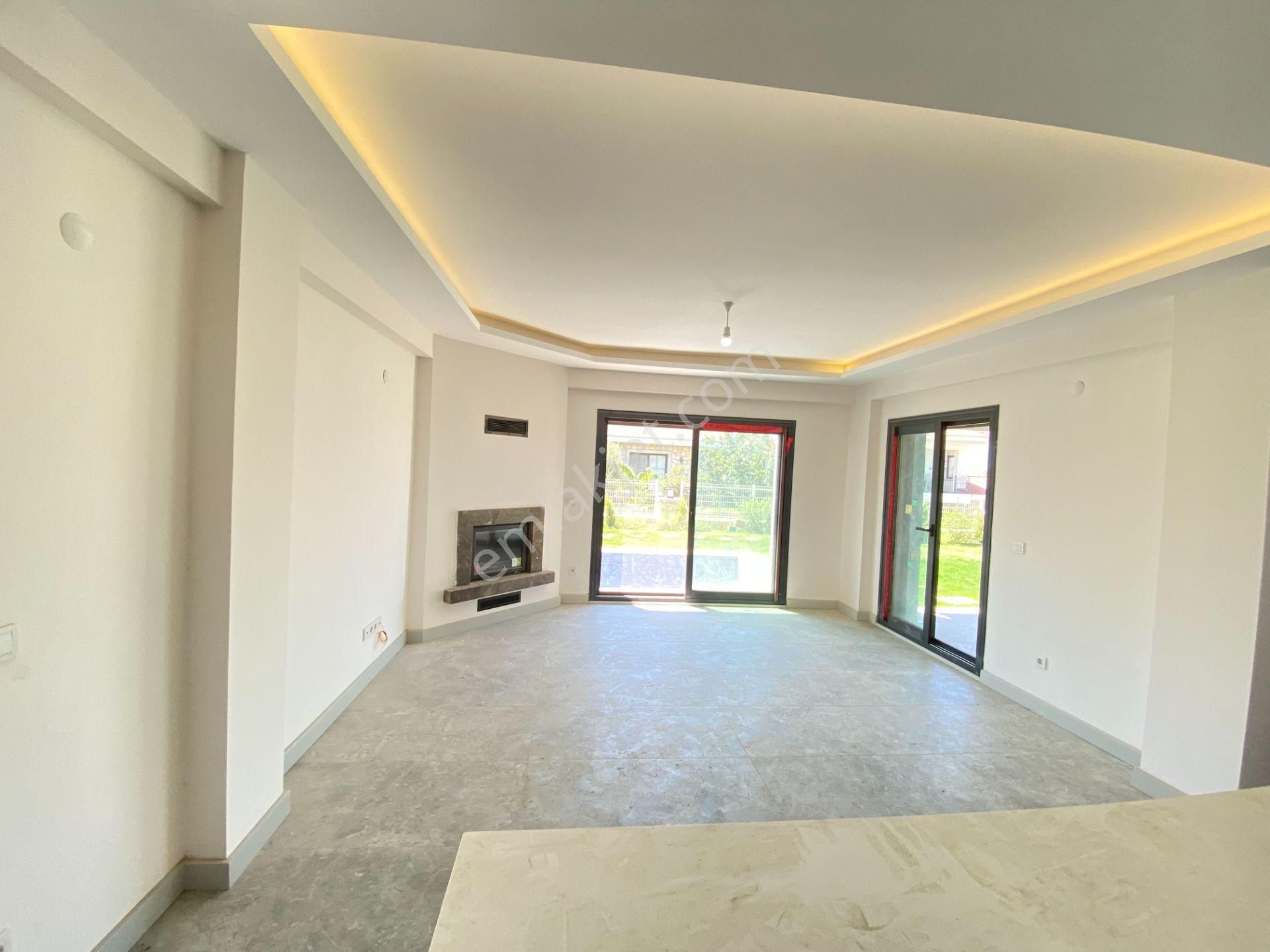 Seferihisarda Tek Mustakil Yüzme Havuzu Yerden Isıtma Lüx Satılık 4+1 Villa - Görsel 11