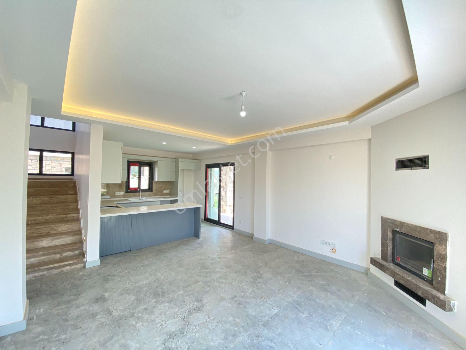 Seferihisarda Tek Mustakil Yüzme Havuzu Yerden Isıtma Lüx Satılık 4+1 Villa - Görsel 13