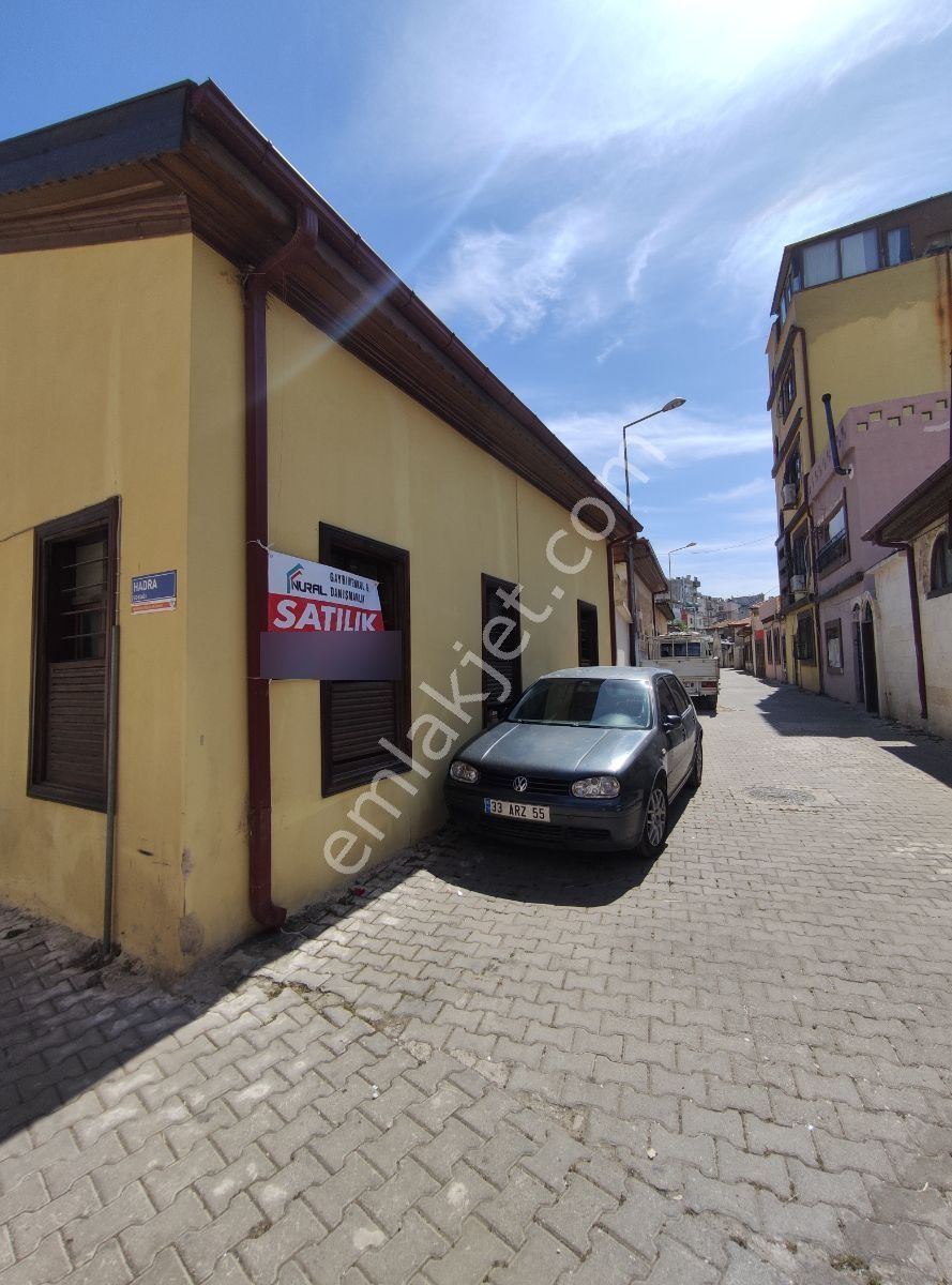 Çarşı 'de Satılık Kargir Müstakil Ev - Görsel 18