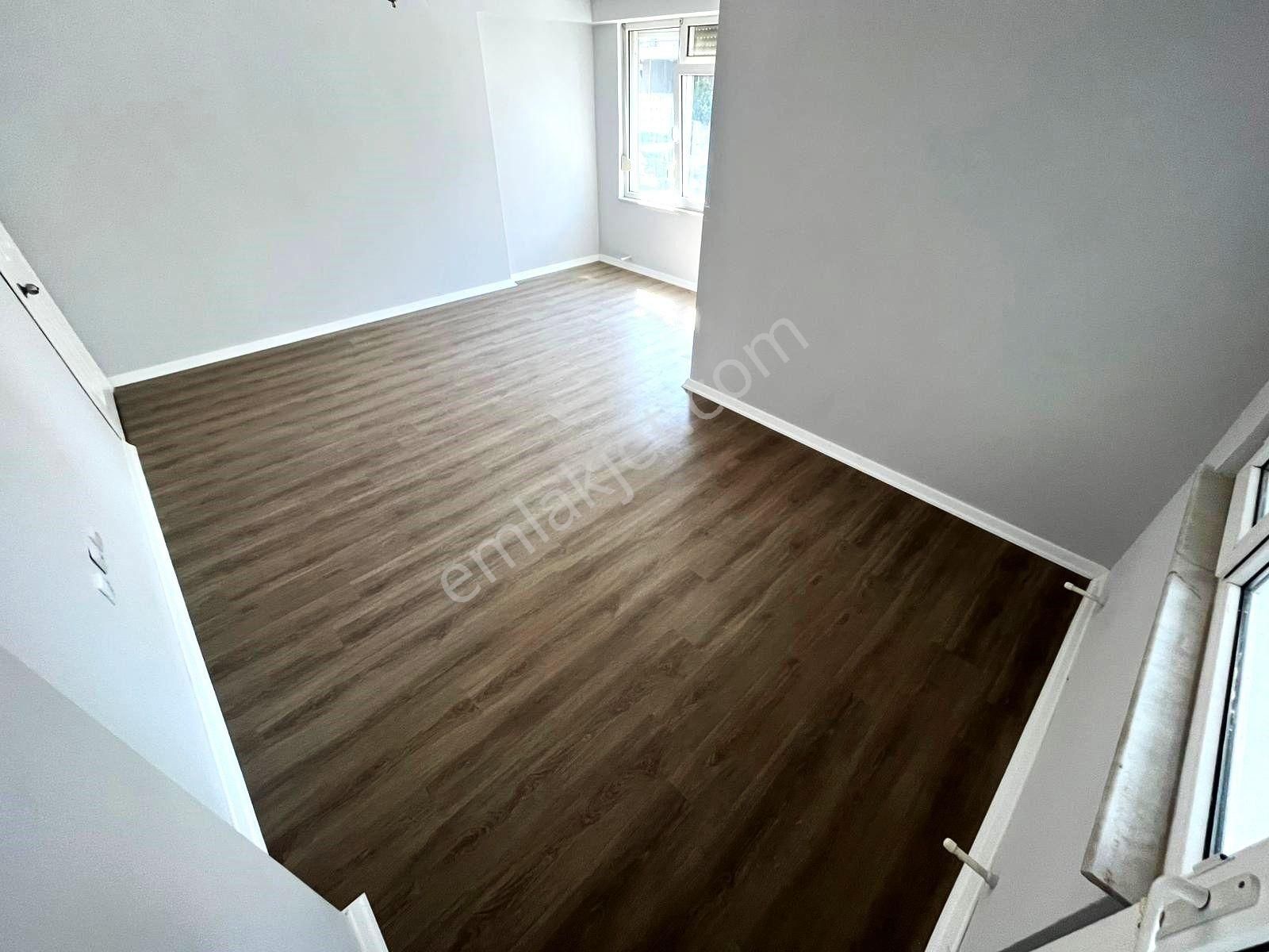 Akçay'da Aygülden Denize Çok Yakın Köşe Ön Cephe Ayrı Mutfak Geniş Balkonlu Kaçmaz 3+1 Satılık Daire - Görsel 8