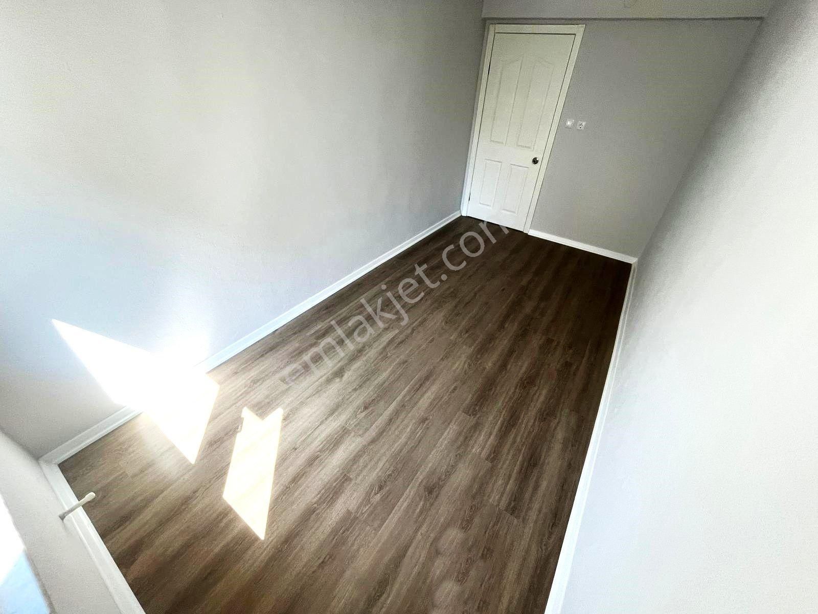 Akçay'da Aygülden Denize Çok Yakın Köşe Ön Cephe Ayrı Mutfak Geniş Balkonlu Kaçmaz 3+1 Satılık Daire - Görsel 13