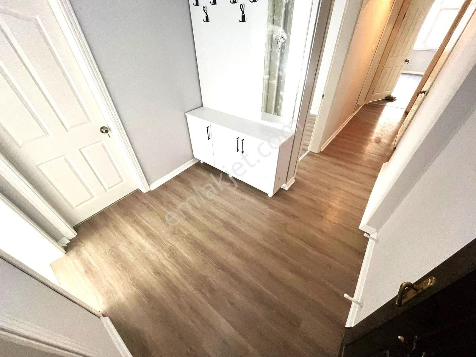 Akçay'da Aygülden Denize Çok Yakın Köşe Ön Cephe Ayrı Mutfak Geniş Balkonlu Kaçmaz 3+1 Satılık Daire - Görsel 17