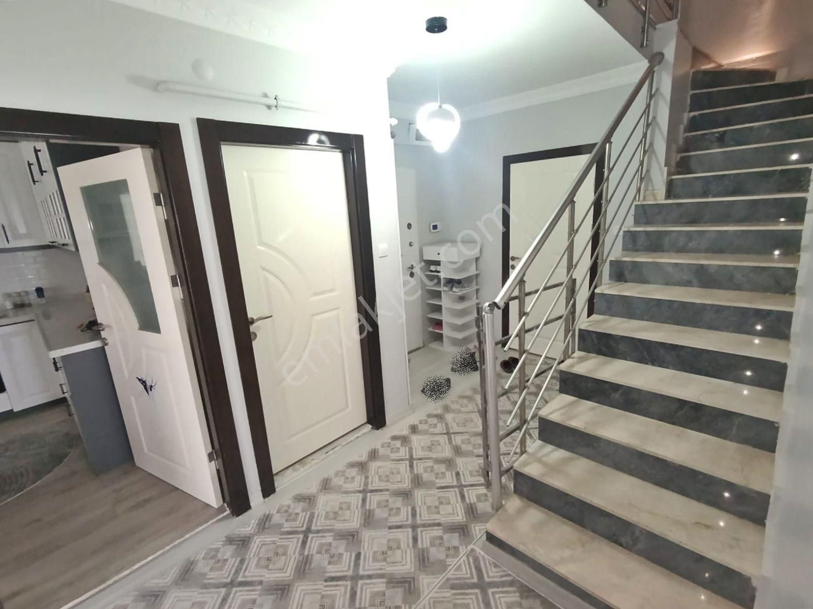 Tek Bloklu Site! 220²15.kat Çift Giriş/3 Balkonlu/kilerli Dublex - Görsel 21