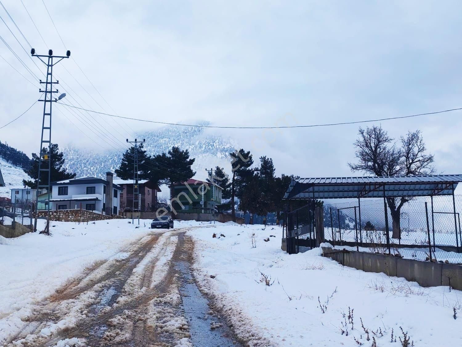 Pozantı Kar Emlak Tan Yeni Konacık Bozkırlı Mevkiinde Yaylalık 420 M2 Satılık Arsa - Görsel 9