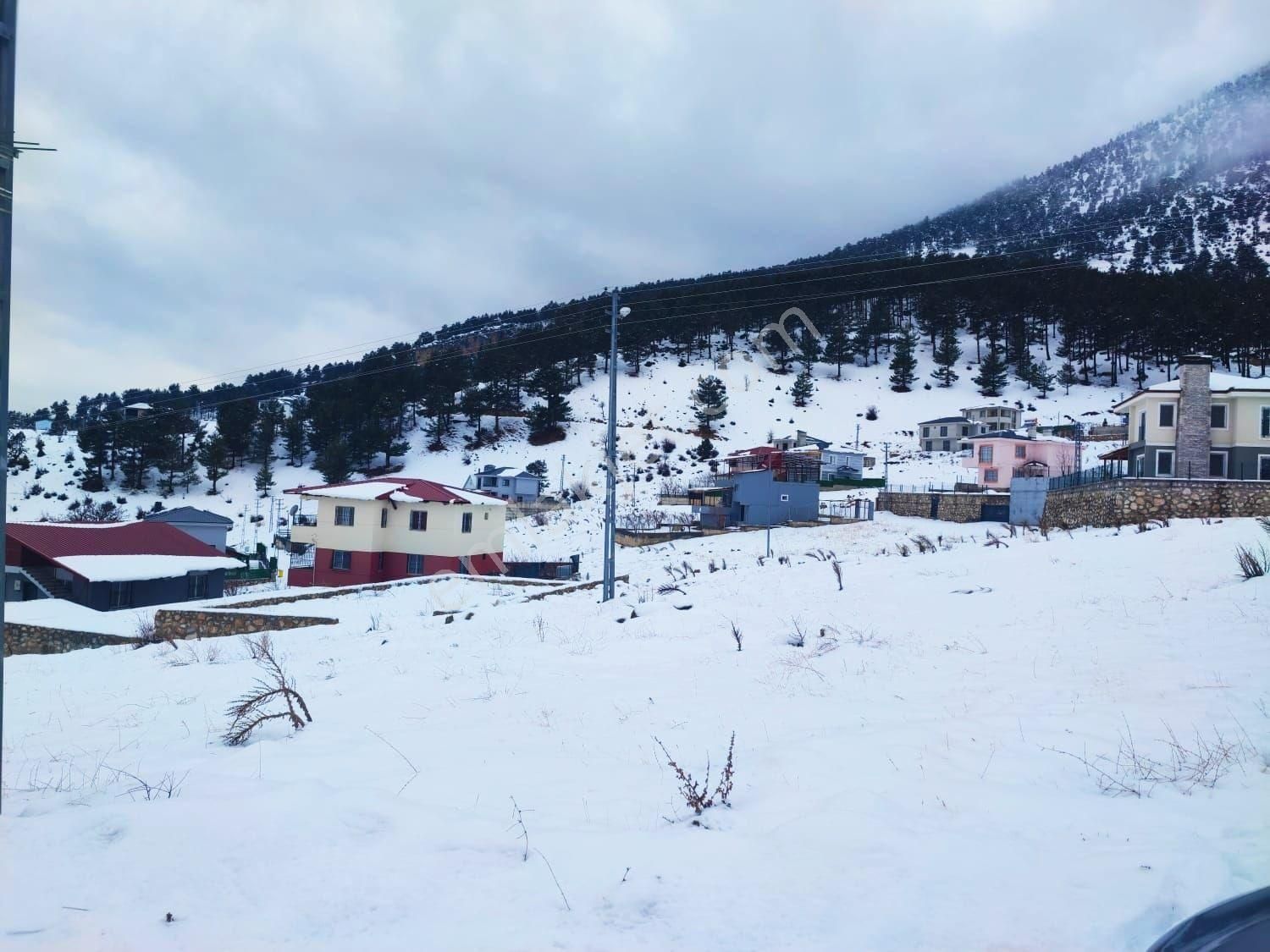 Pozantı Kar Emlak Tan Yeni Konacık Bozkırlı Mevkiinde Yaylalık 420 M2 Satılık Arsa - Görsel 3