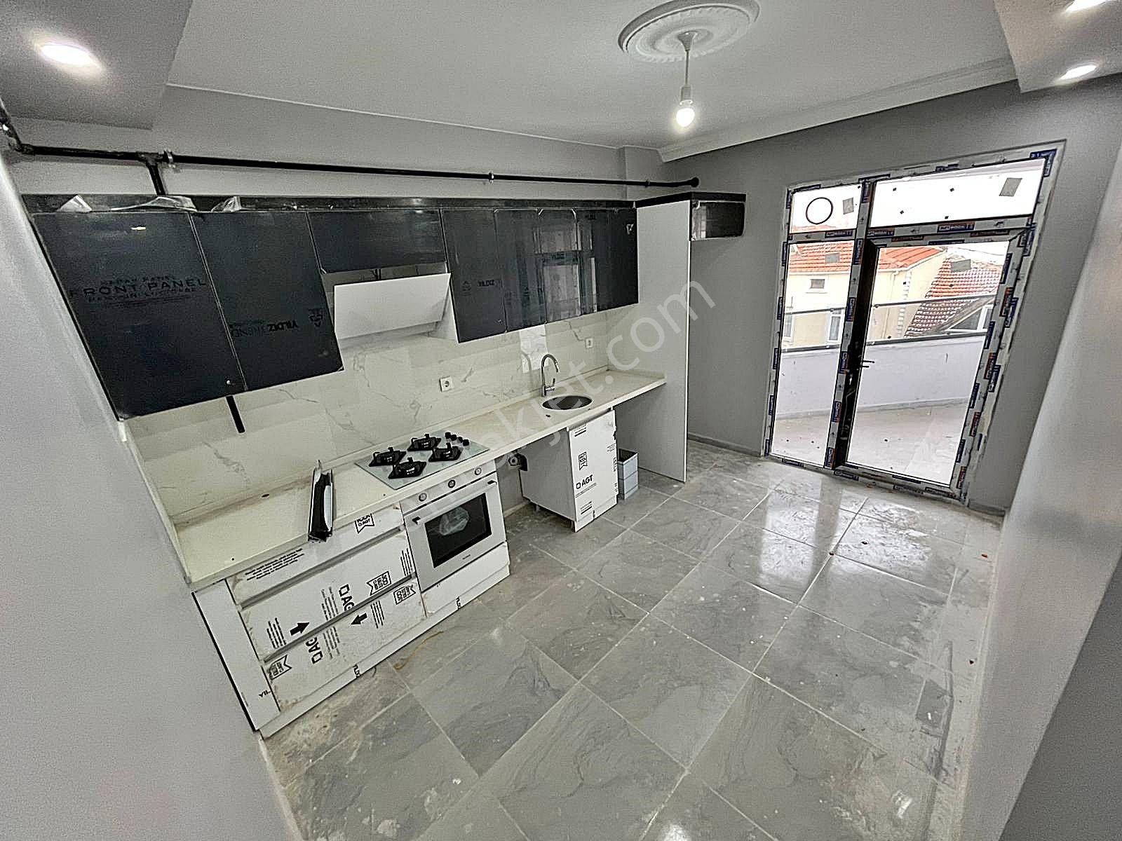 Az-er Yapıdan Çerkezköyde Satılık Ön Cephe İskanlı 2+1 Lux Daire!! - Görsel 8