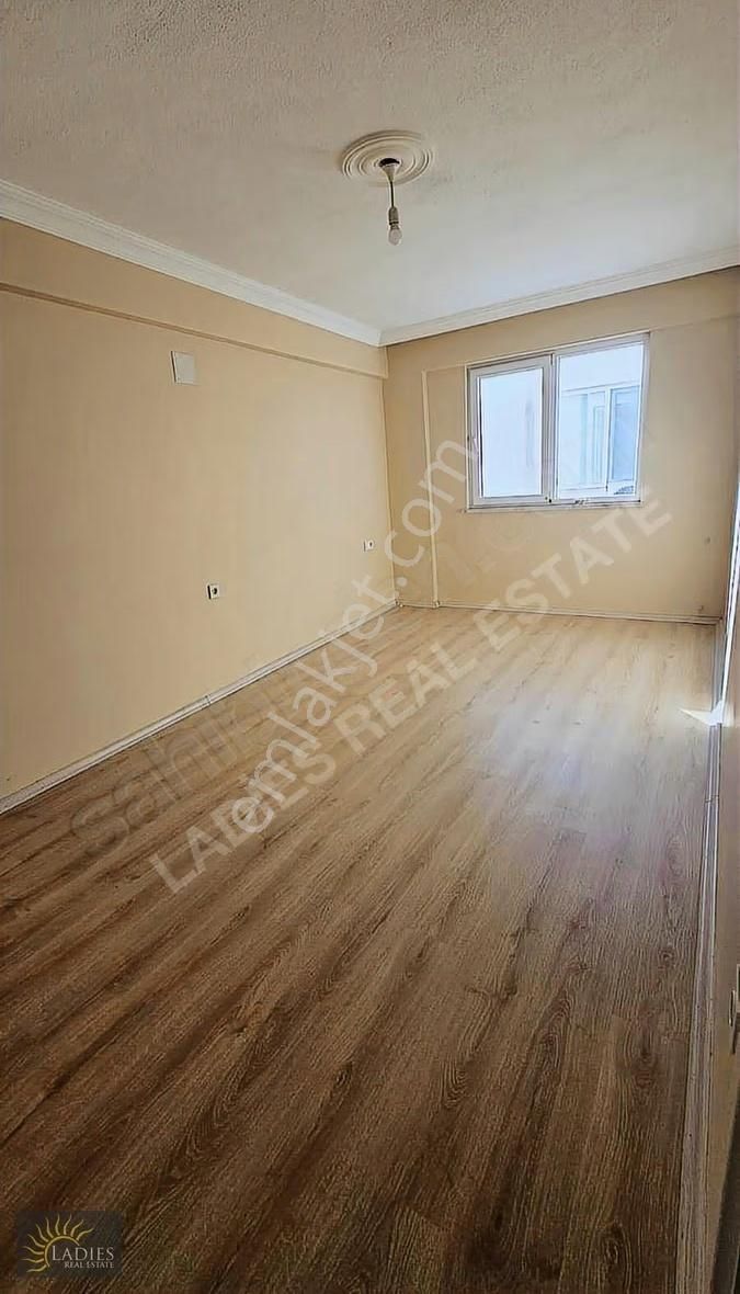 Ladiesden Merkez De Ara Kat 3+1 Satılık Daire - Görsel 5