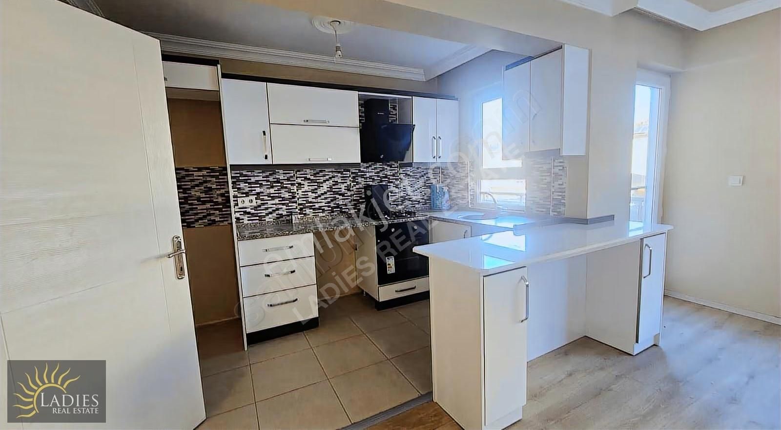 Ladiesden Merkez De Ara Kat 3+1 Satılık Daire - Görsel 9