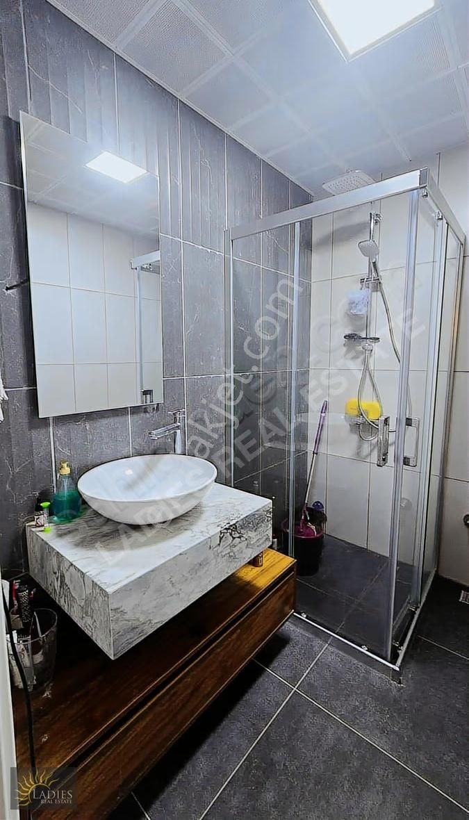 Ladies Emlaktan Karaçalı Da Havuzlu Sitede 2+1 Kiralık Villa - Görsel 16