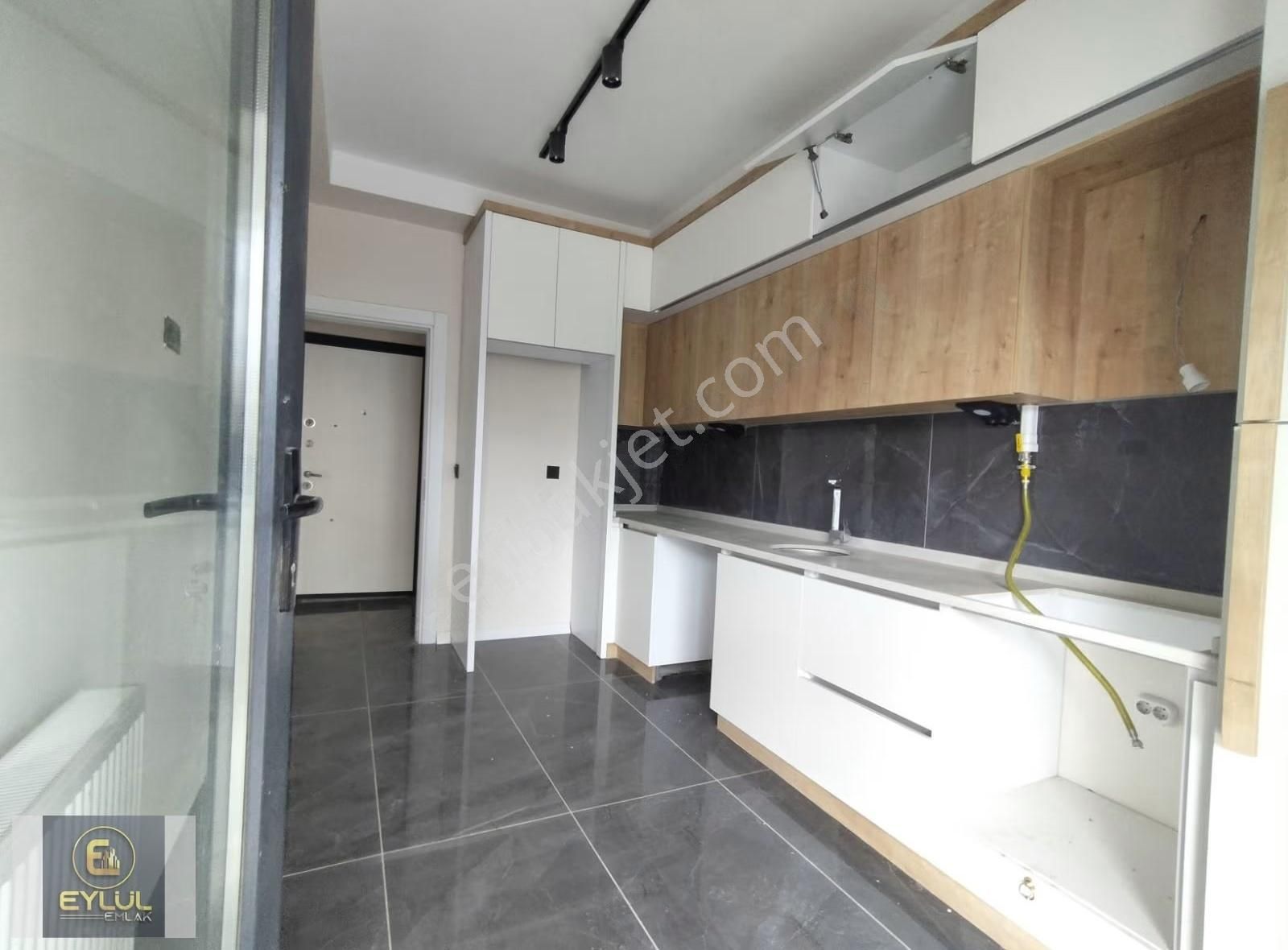 Balıkesir Burhaniye 2+1 Bahçelievler Mevkisinde Daire Satılık - Görsel 7