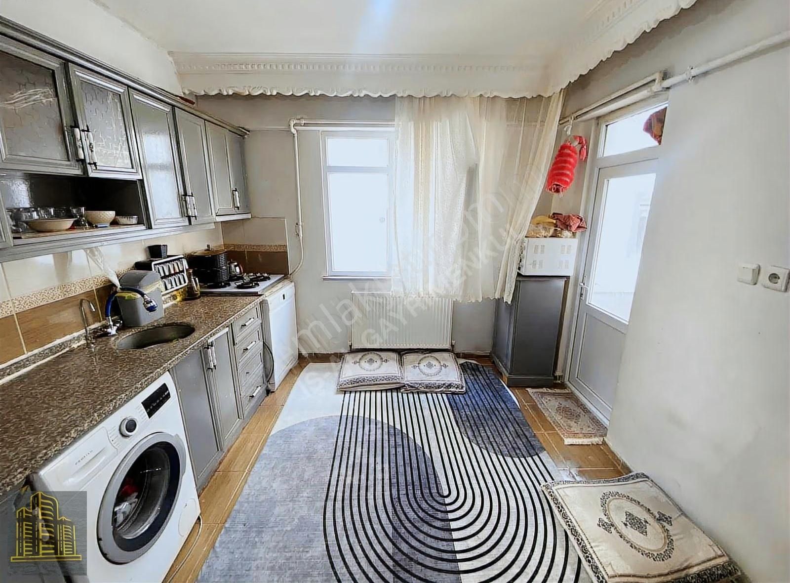 Y.beyazıt'da Merkezi Konumda İskanlı 2+1 Arakat Ön Cephe Daire - Görsel 17