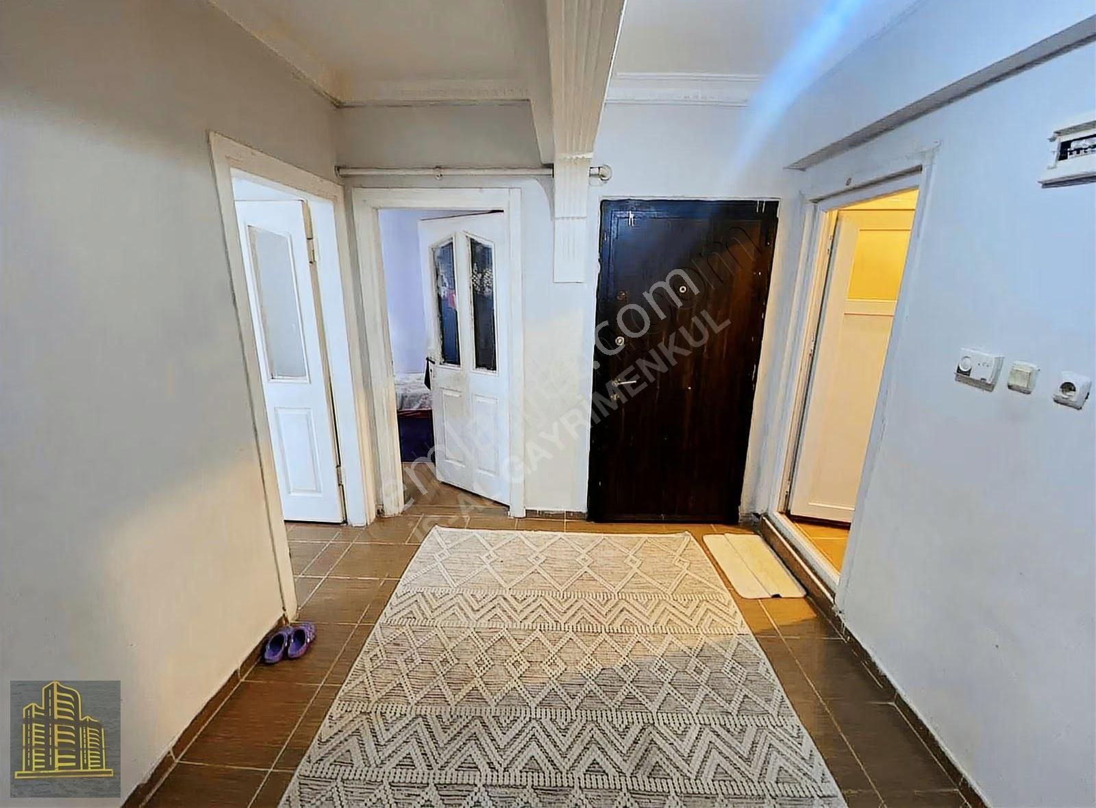 Y.beyazıt'da Merkezi Konumda İskanlı 2+1 Arakat Ön Cephe Daire - Görsel 15