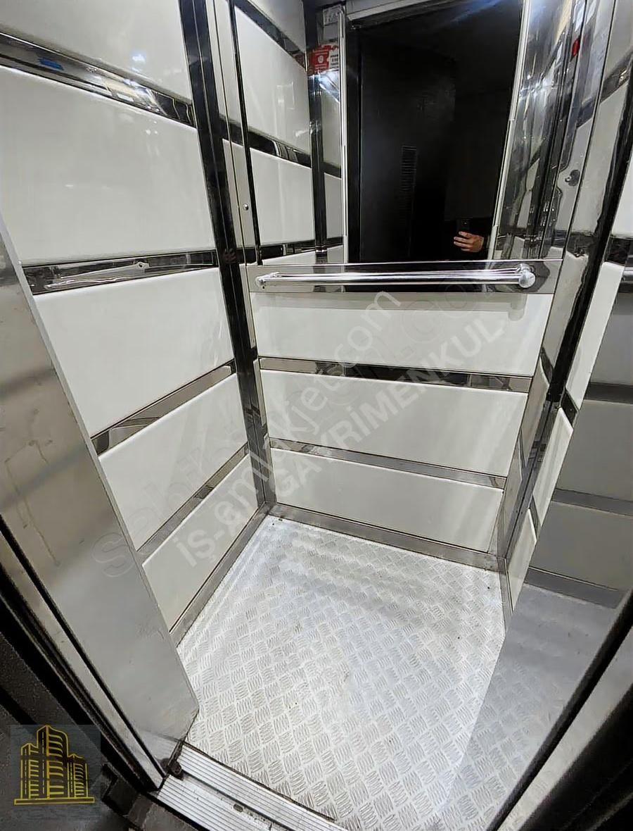 Y.beyazıt'da Merkezi Konumda İskanlı 2+1 Arakat Ön Cephe Daire - Görsel 21