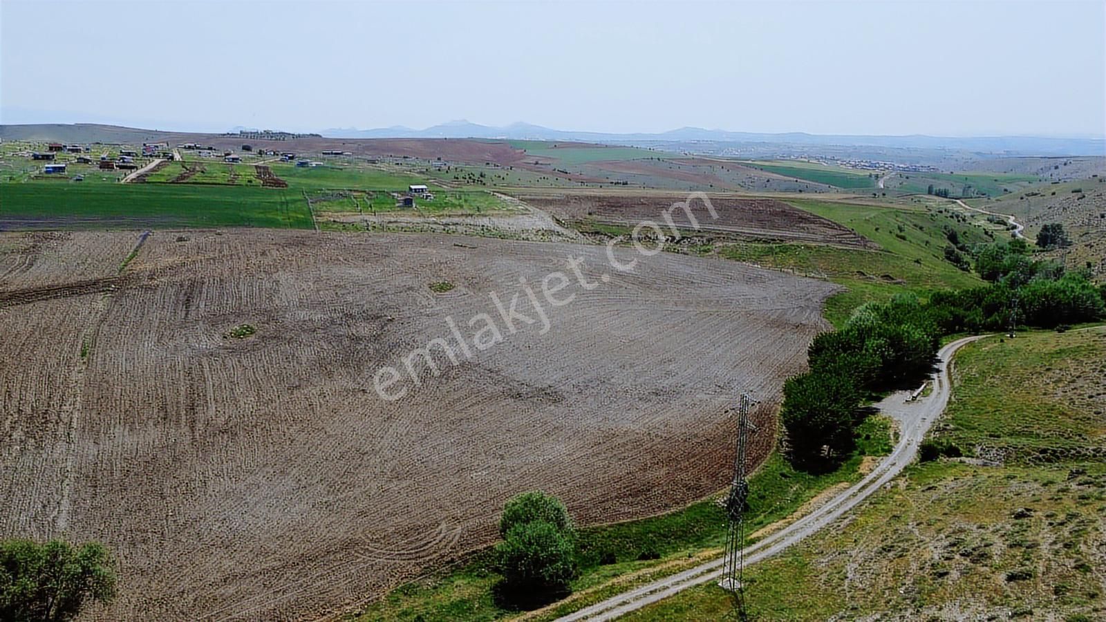 ***çeşme Başında Yol Kenarı Hisse Tapulu** - Görsel 2