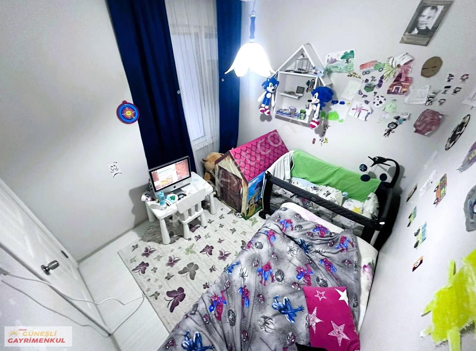 "güneşli'den" Akçay'da Doğayla İç İçe Sitede Geniş 3+1 Daire - Görsel 17