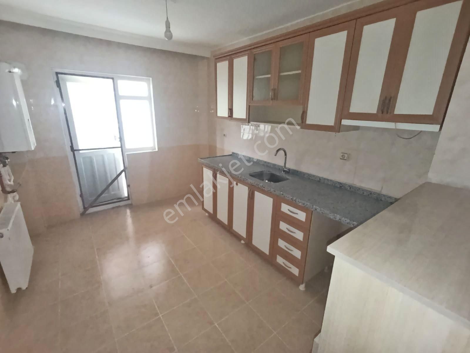 Kartaltepe Mah.önü Komple Açık Kilerli/100²net 3+1 Daire