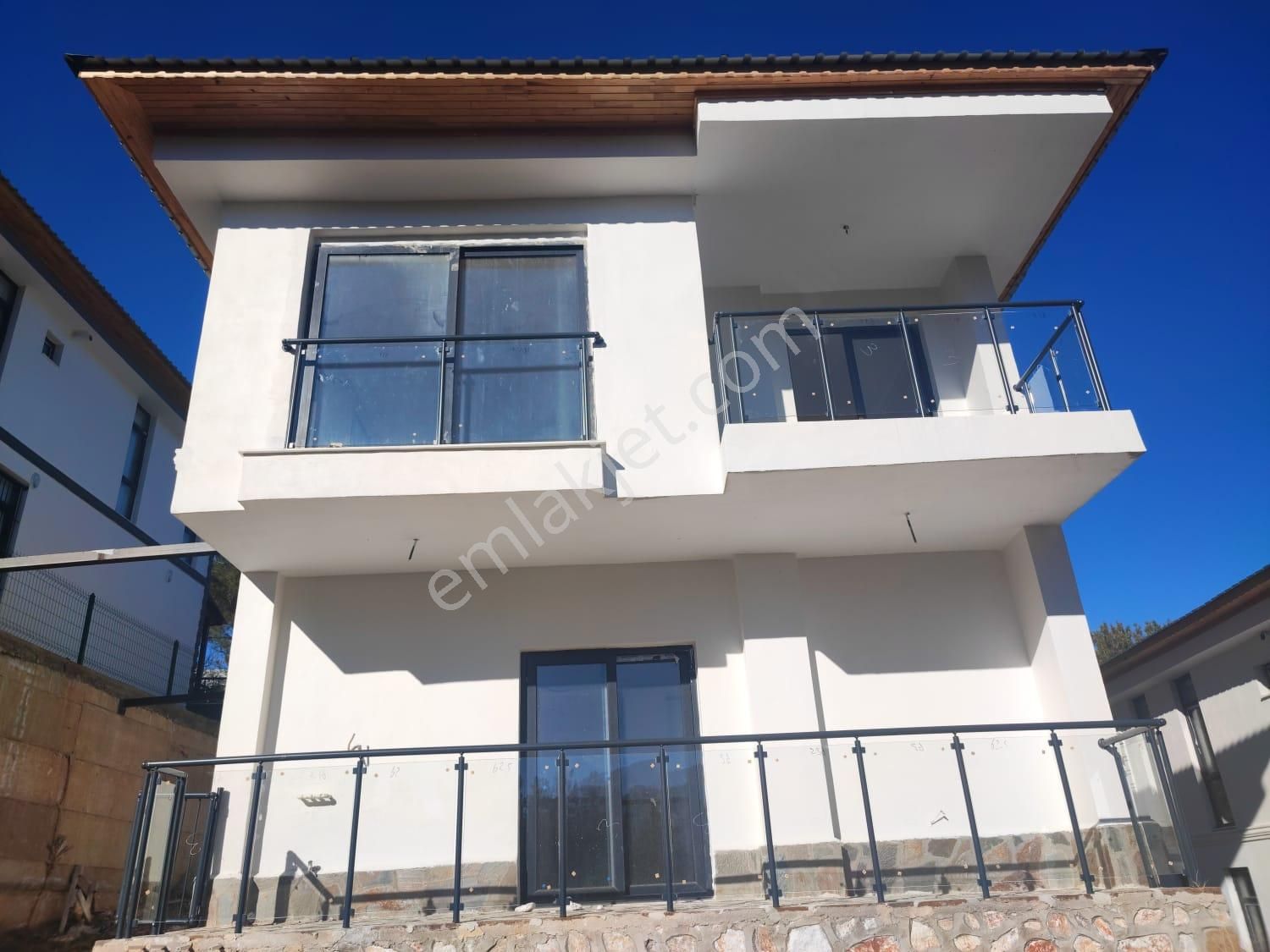 Kar Emlaktan Akçatekir Şıhlıda 5+1 Satılık Ultra Lüx Villa