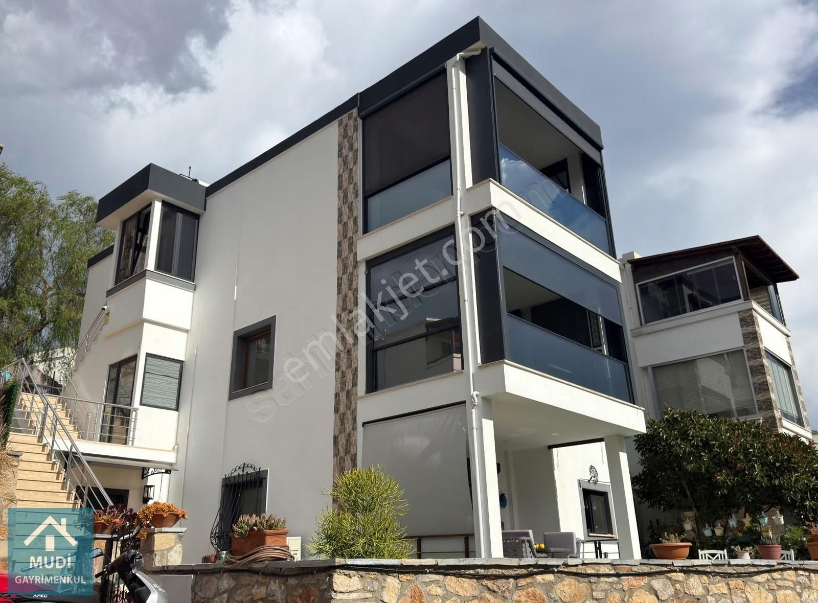 Bodrum Konacık Deniz&kale Manzaralı 2+1 Üst Kat Muhteşem Daire - Görsel 35