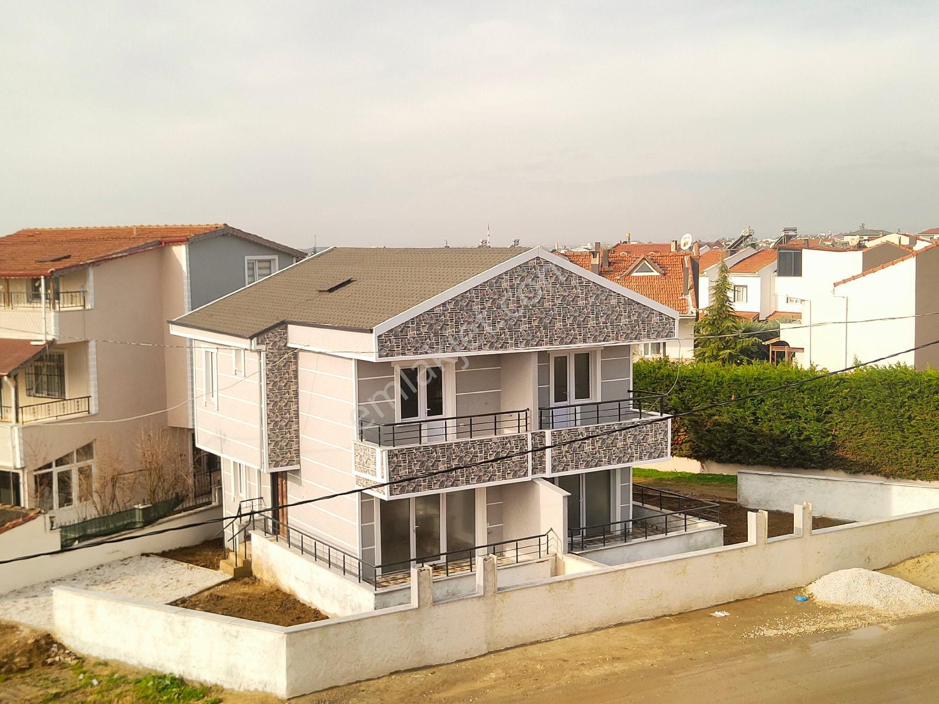 Kartallar'dan Köşe Başı Büyük Bahçeli Şirin Yazlvilla. - Görsel 2