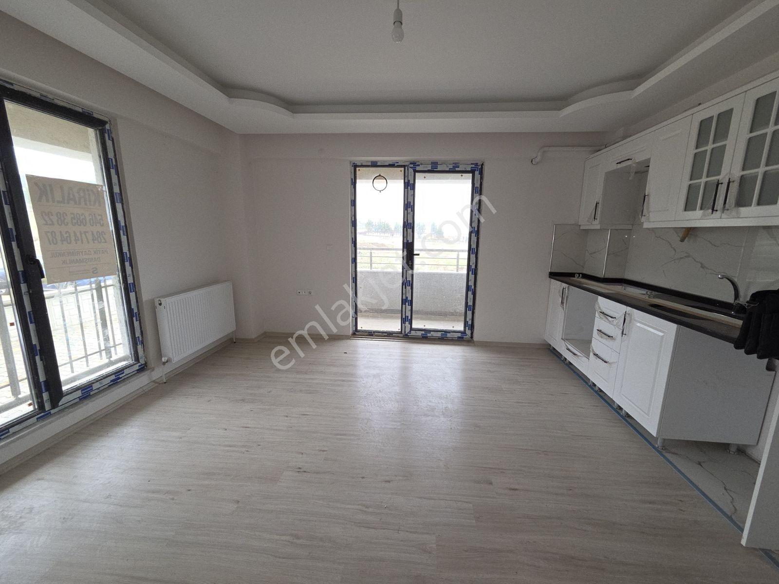 Keşan Aşağı Zaferiye Mahallesi'nde Kiralık 2+0 Daire - Görsel 8