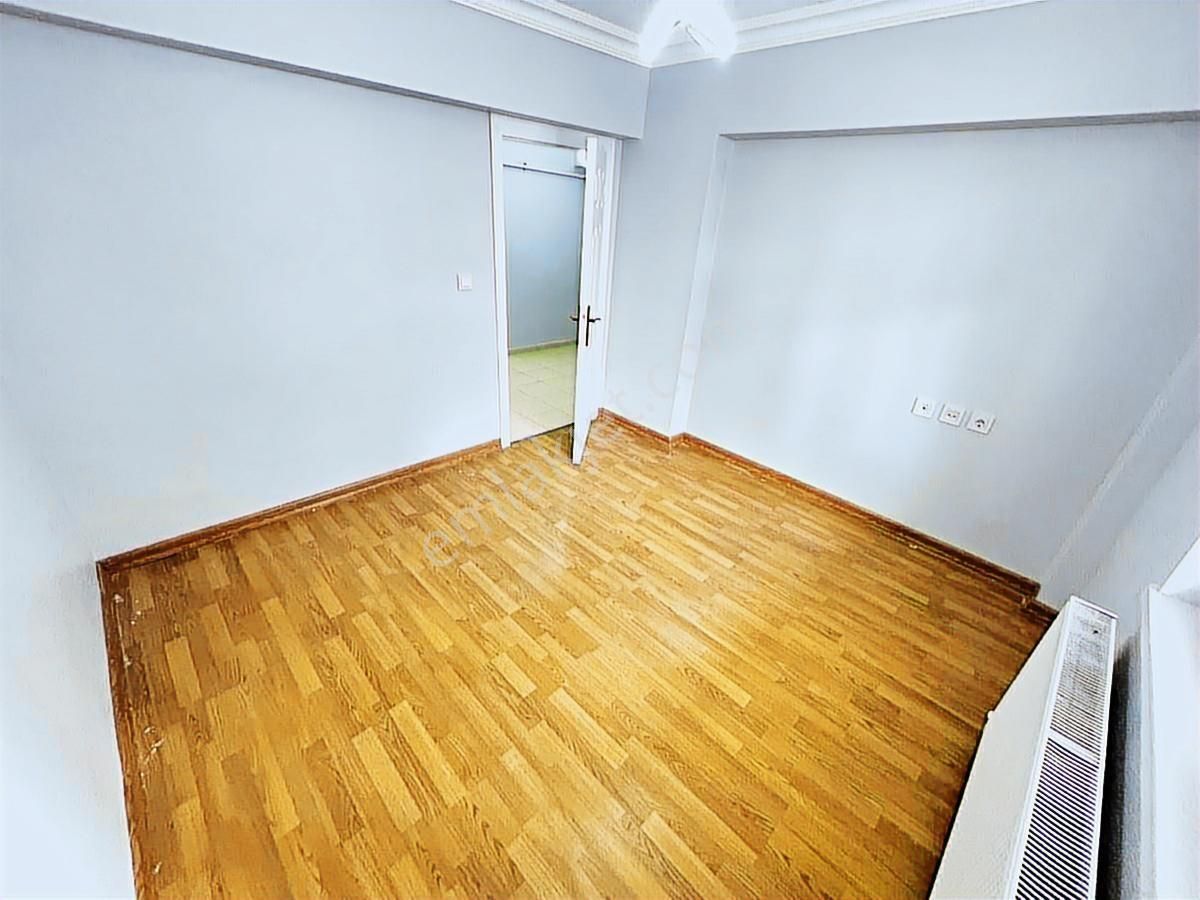 Sincan Pınarbaşı Mah'de 3+1 Salon Bağımsız 10 Yıllık Daire - Görsel 17