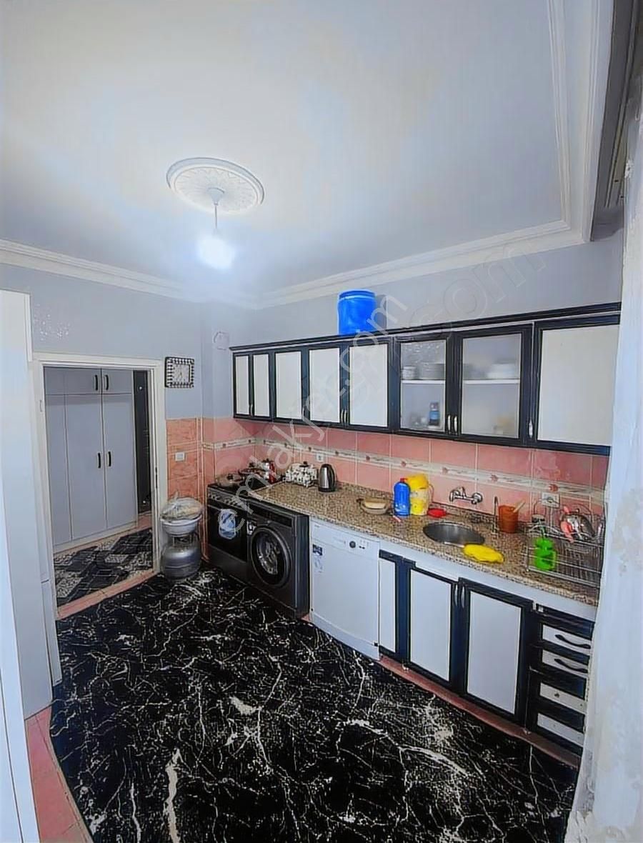 Kuzeyyakada Tranvayın Dibinde 160m2 3+1 Satılık Daire - Görsel 3