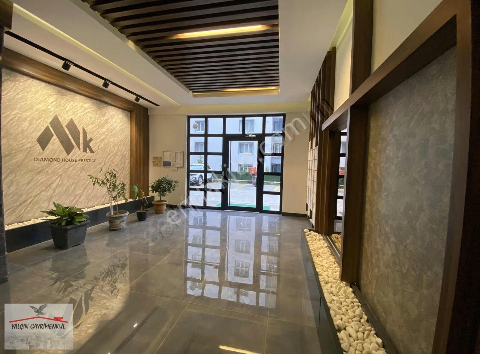 Atakum Atakent'te Giyinme Odalı Ebeveynli Satılık Lüks 3+1 Daire