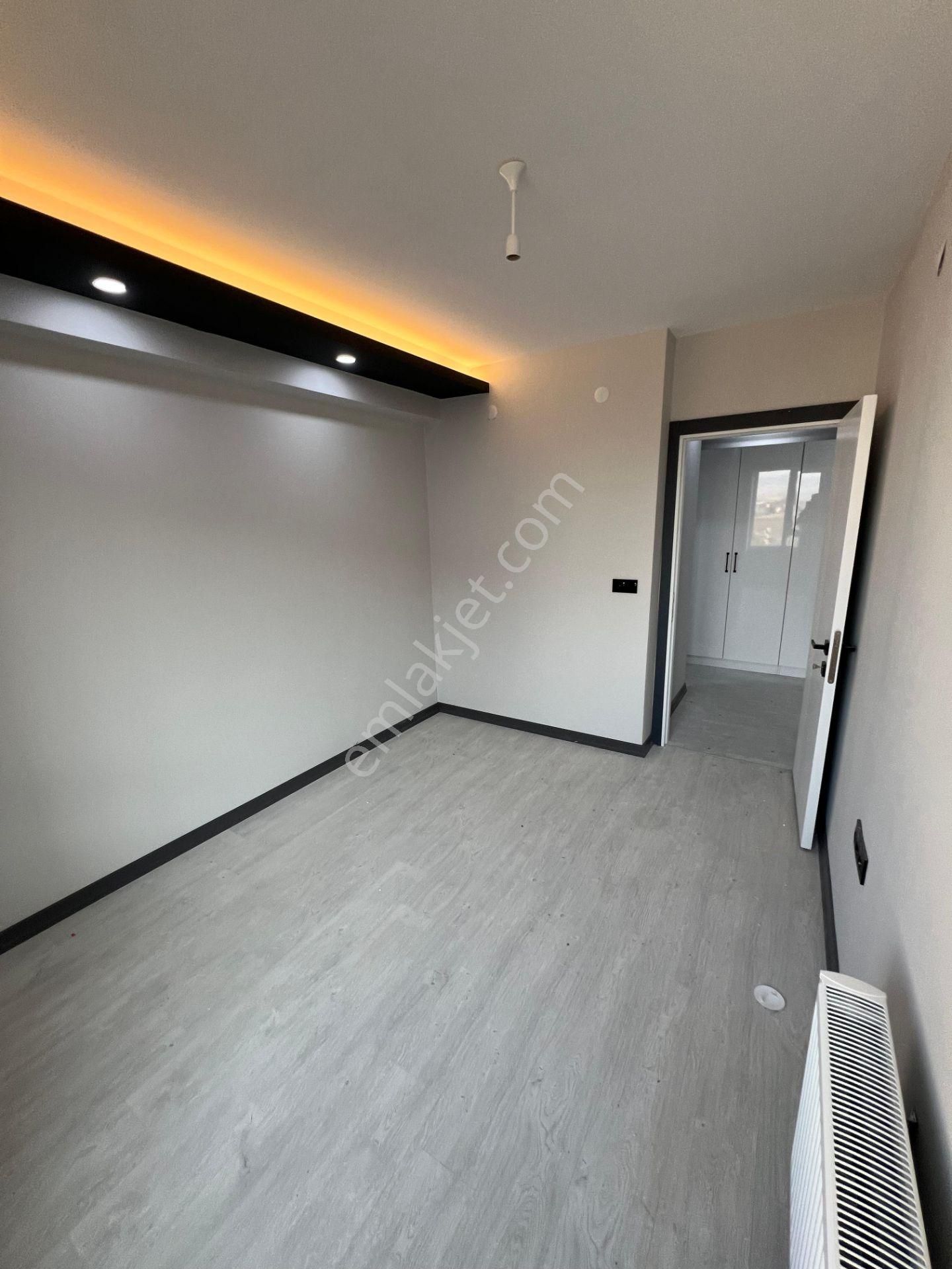 🎇🏡 Geniş Kullanımlı Satılık 3+1 Daire! • 130 M2 • 3. Kat • Kapalı Cam Balkonlu 🌞🎇 (d267) - Görsel 15