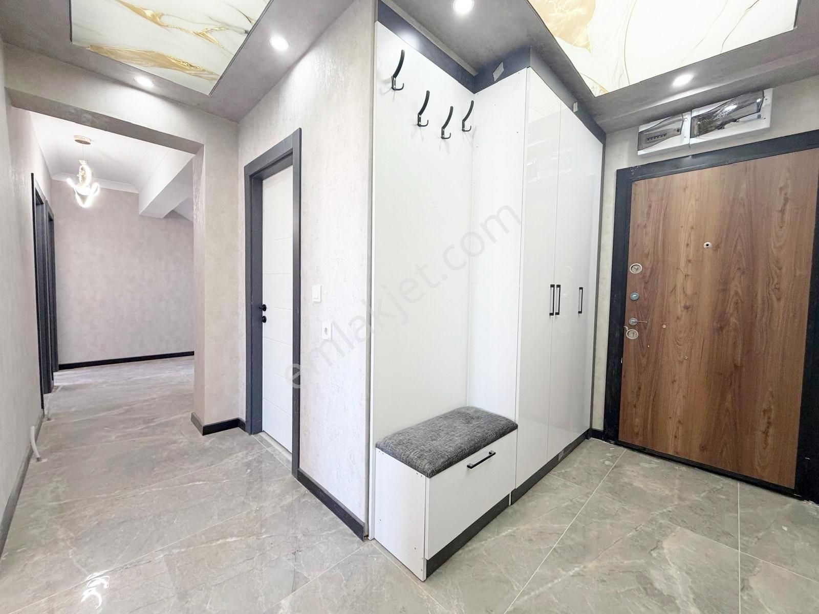 Yuvam'dan Yetkili Ultra Lüx Acill Satılık 4+1 Fırsat Dairesi - Görsel 2